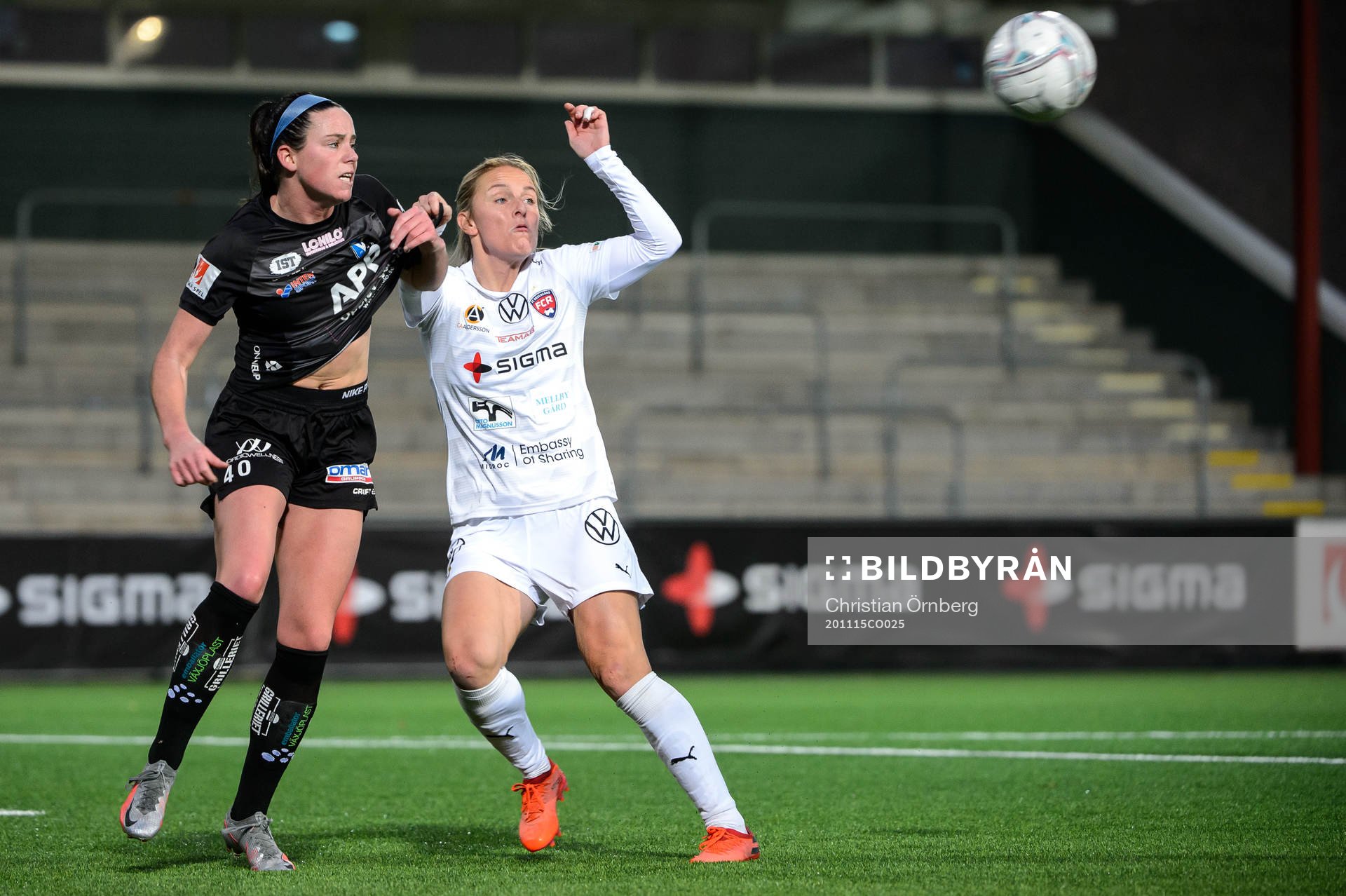 Växjös Phobe Lynch McClernon och Rosengårds Mimmi Larsson