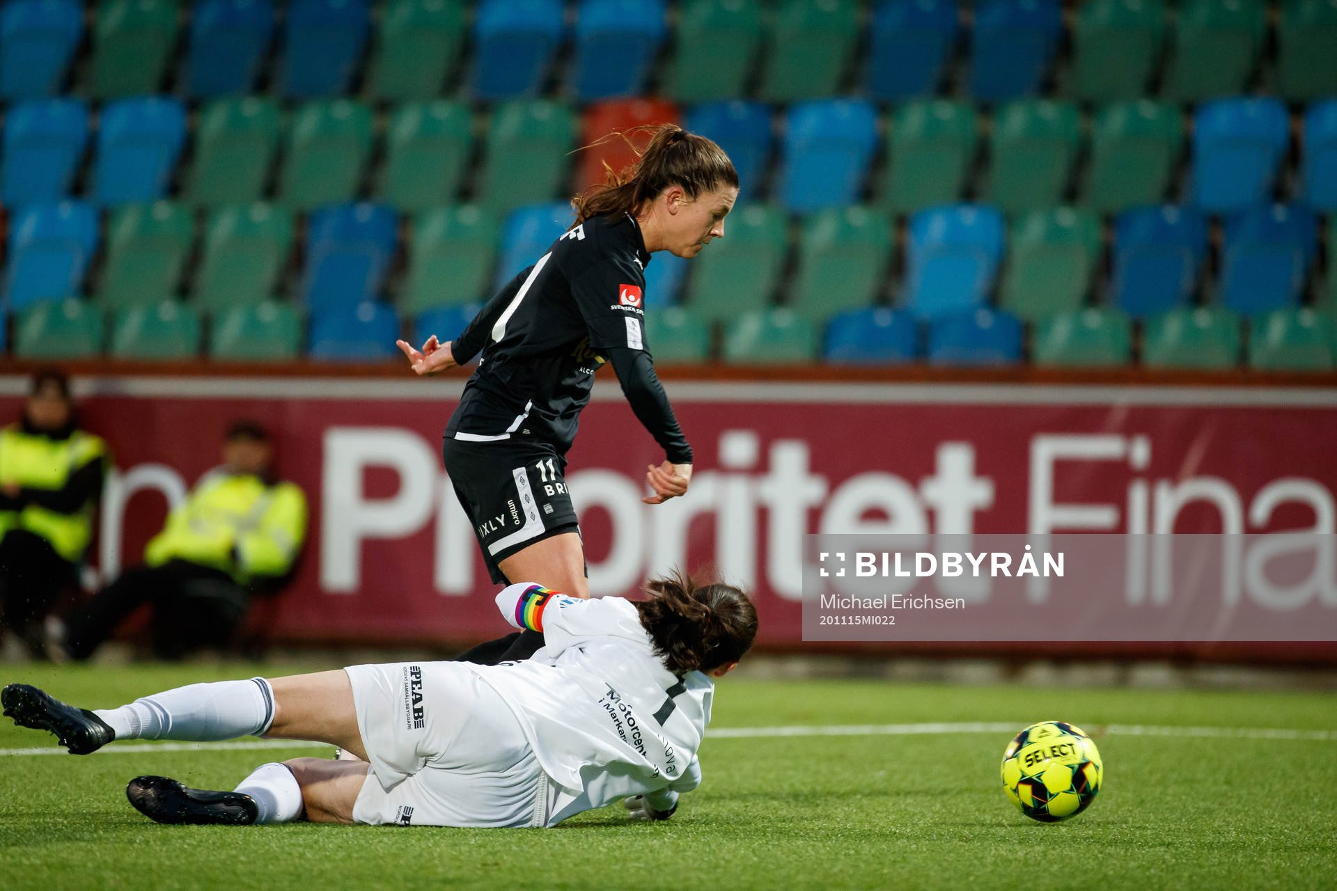 Göteborgs Pauline Hammarlund och Vittsjös målvakt