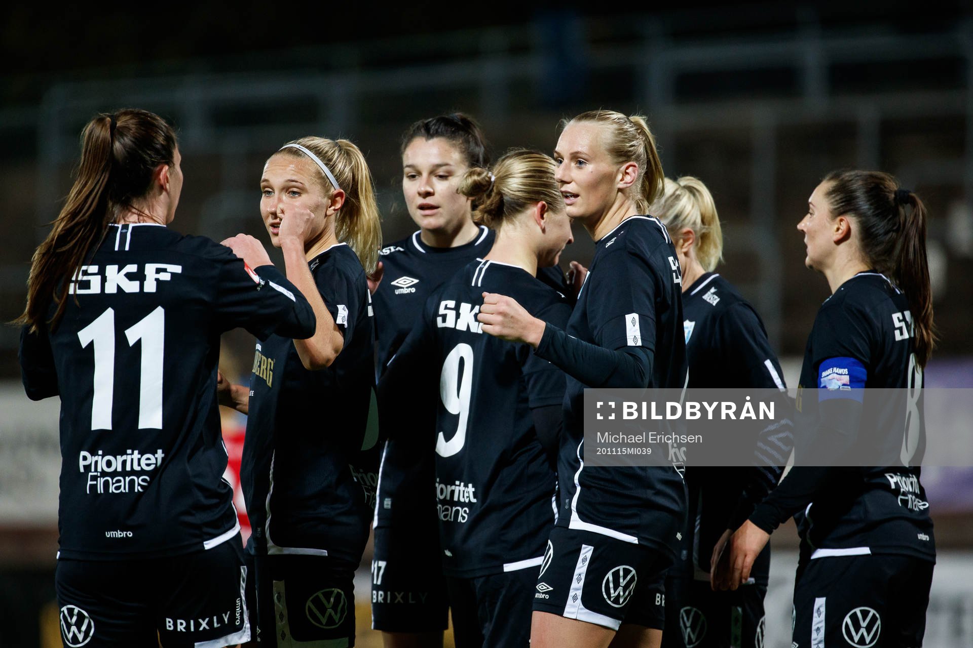 Göteborgs Stina Blackstenius jublar efter 3-0 under fotbollsmatchen i Damallsvenskan mellan Kopparbergs/Göteborg och Vittsjö den 15 november 2020 i Göteborg.