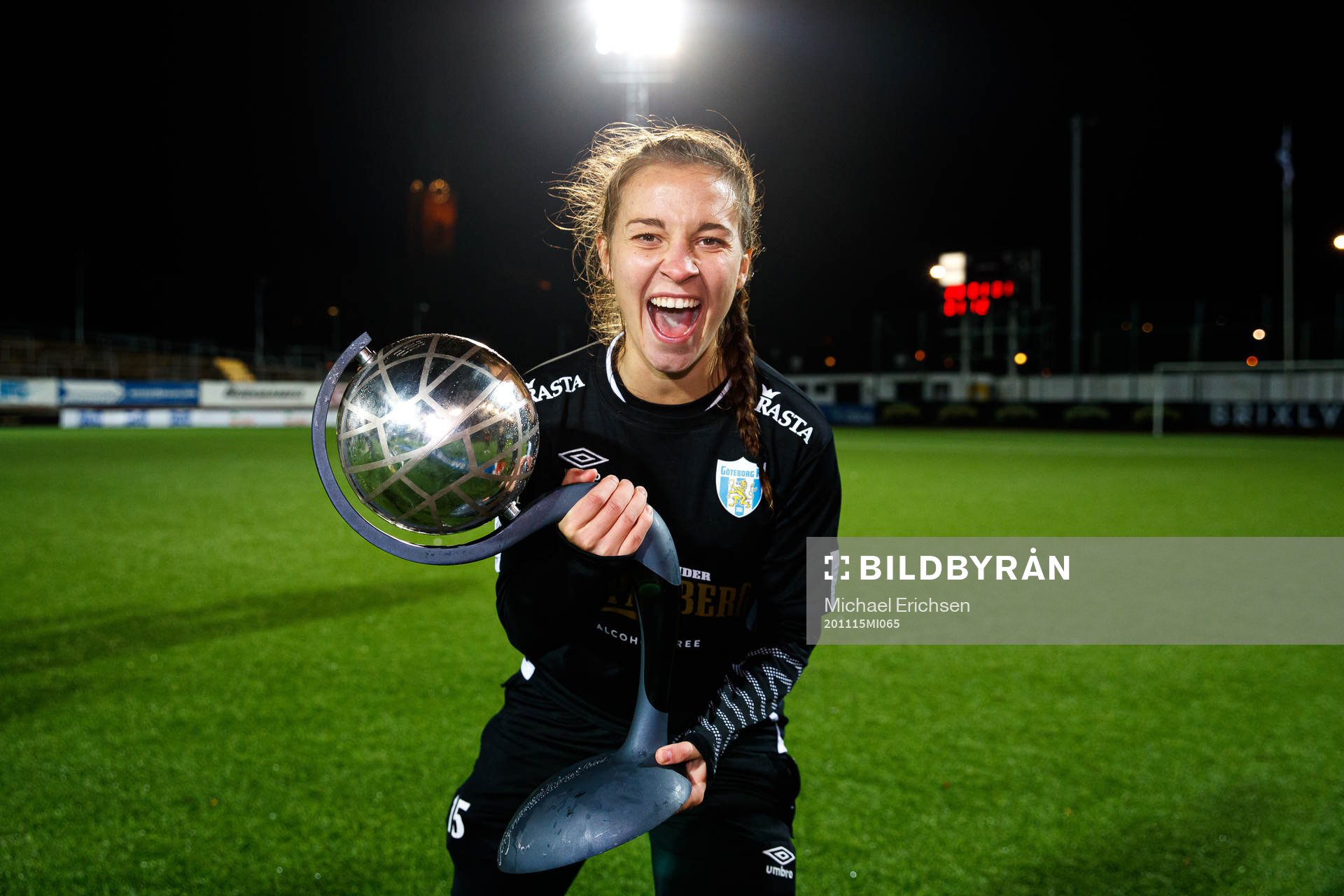 Göteborgs Julia Zigiotti Olme jublar med Kronprinsessan