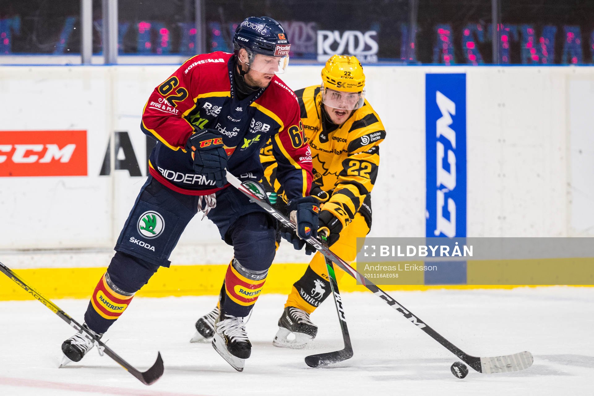 Djurgårdens Manuel Ågren och Skellefteås Jonathan Johnson