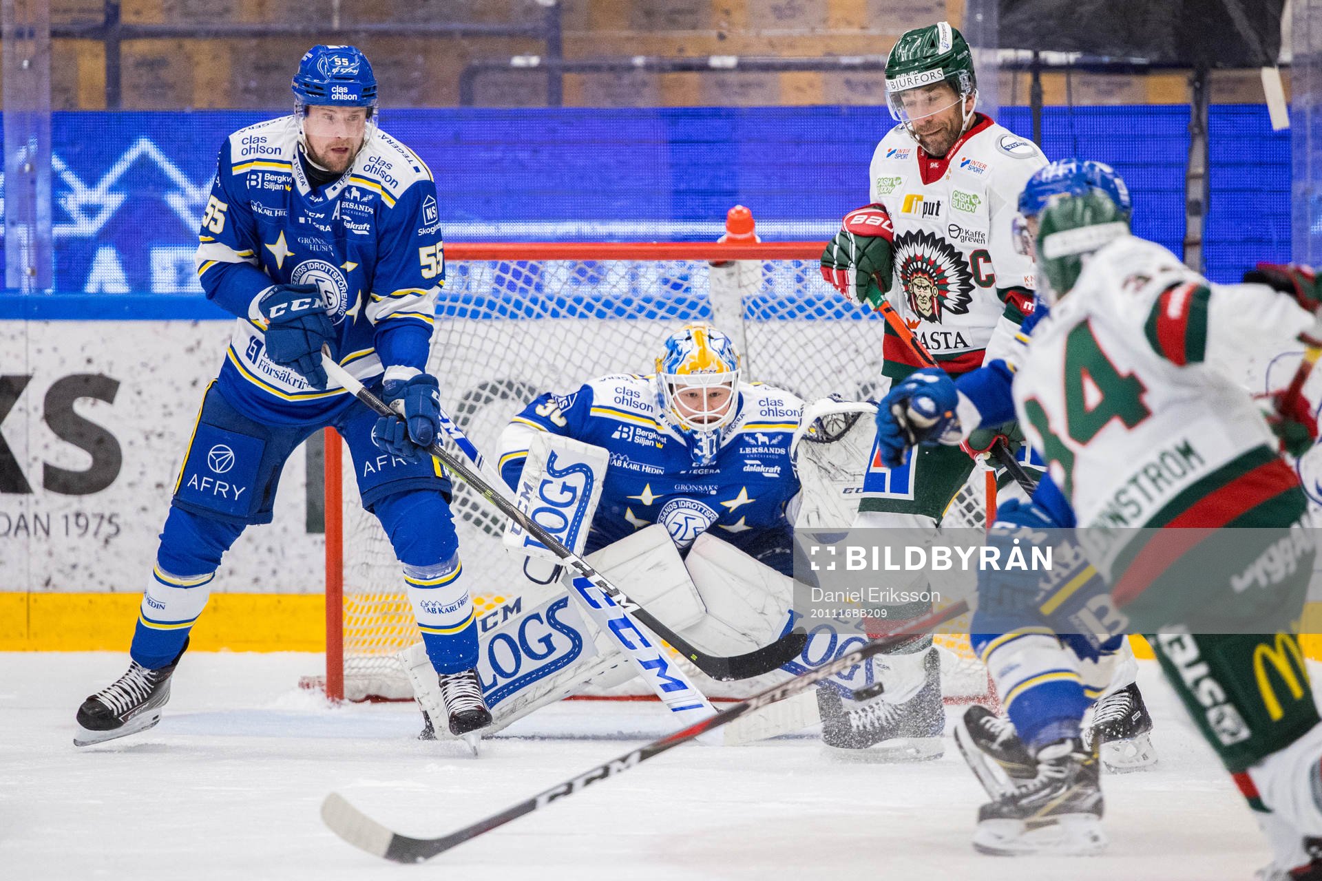 Frölundas Joel Lundqvist oroar mot Leksands Jonas Ahnelöv