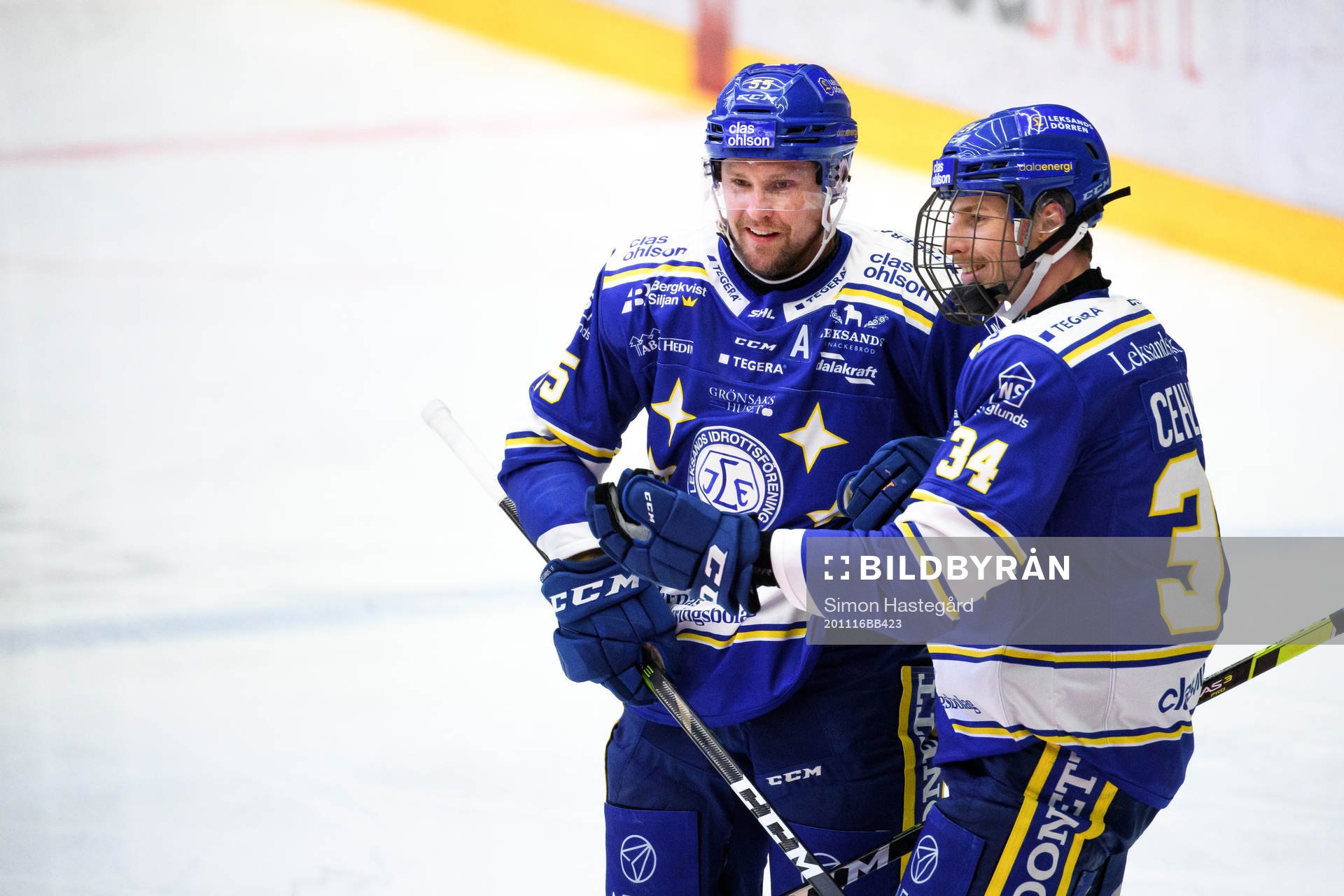 Leksands Jonas Ahnelöv jublar med Peter Cehlarik