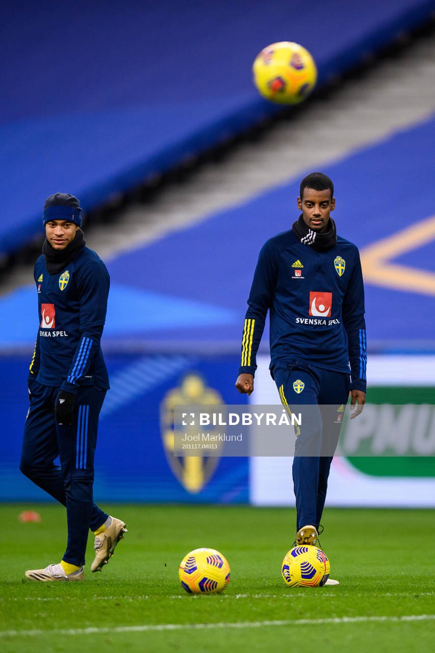 Robin Quaison and Alexander Isak of Sweden
