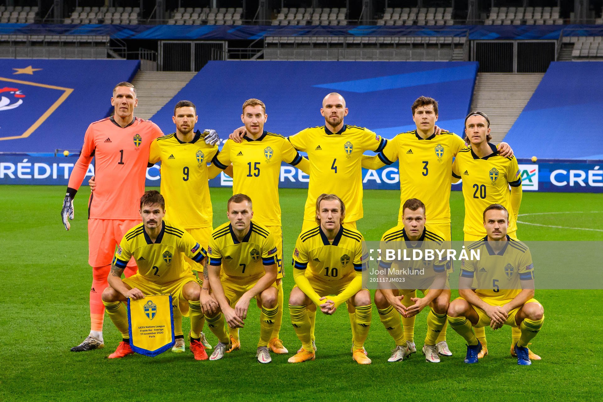 The starting eleven of Sweden pose for a team photo
