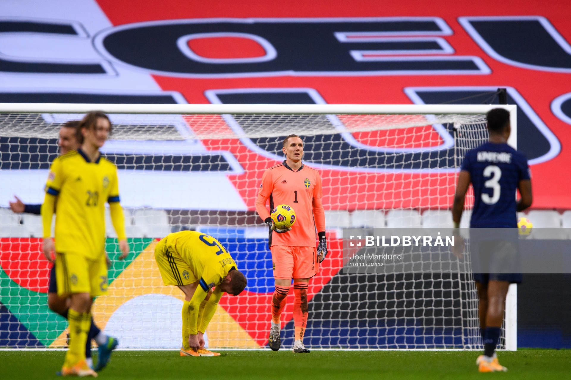 Goalkeeper Robin Olsen of Sweden looks dejected