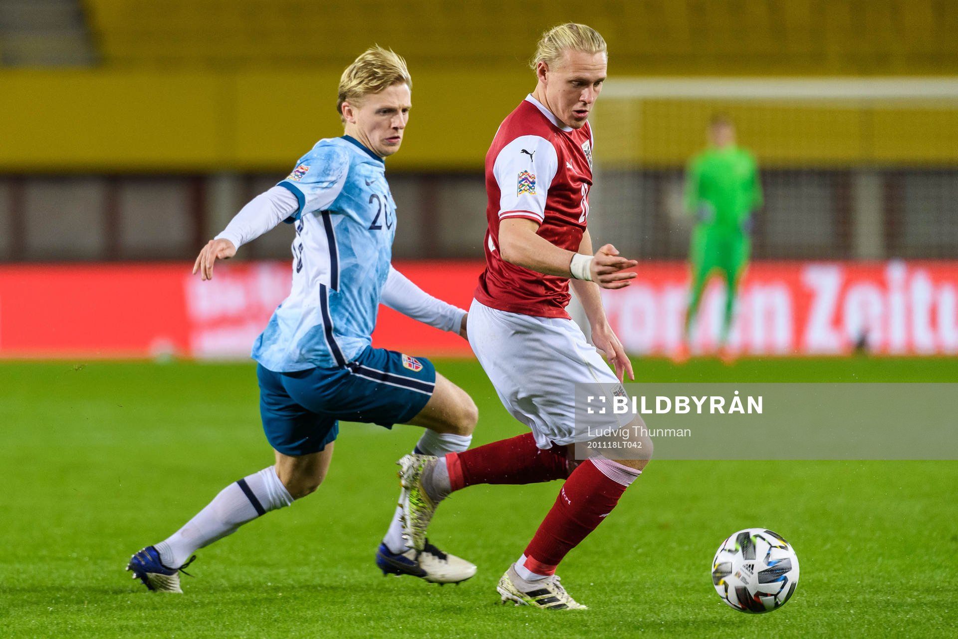 Mats Møller Dæhli of Norway and Karim Onisiwo of Austria
