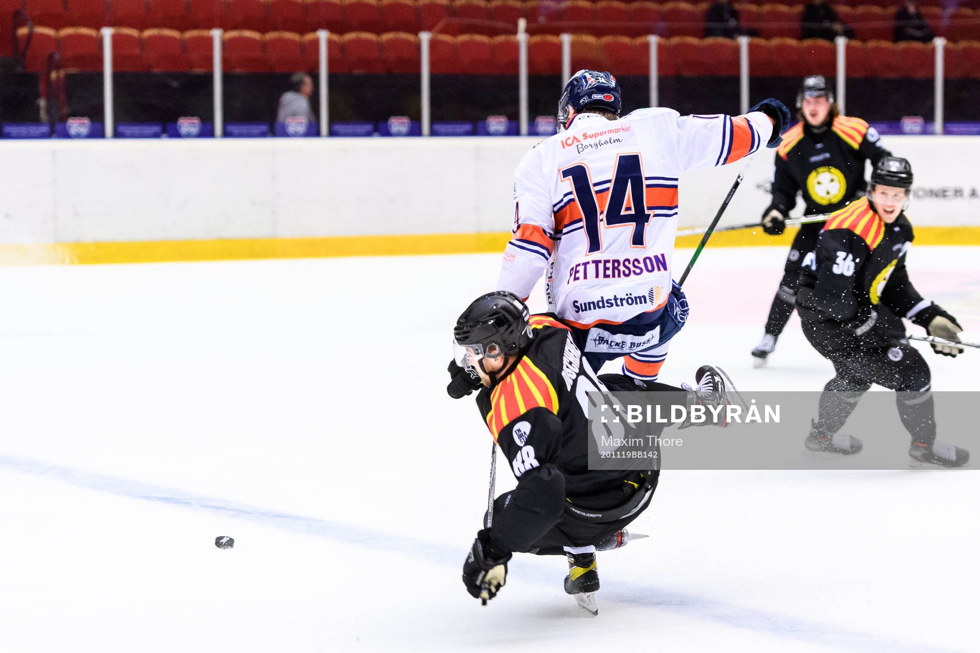 Brynäs Jaedon Descheneau och Växjös Emil Pettersson