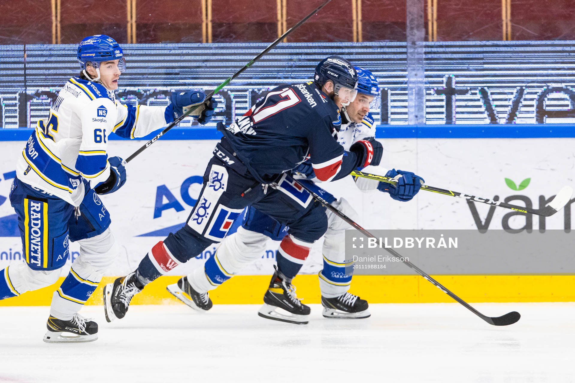 Linköpings Niko Ojamäki och Leksands Johan Fransson