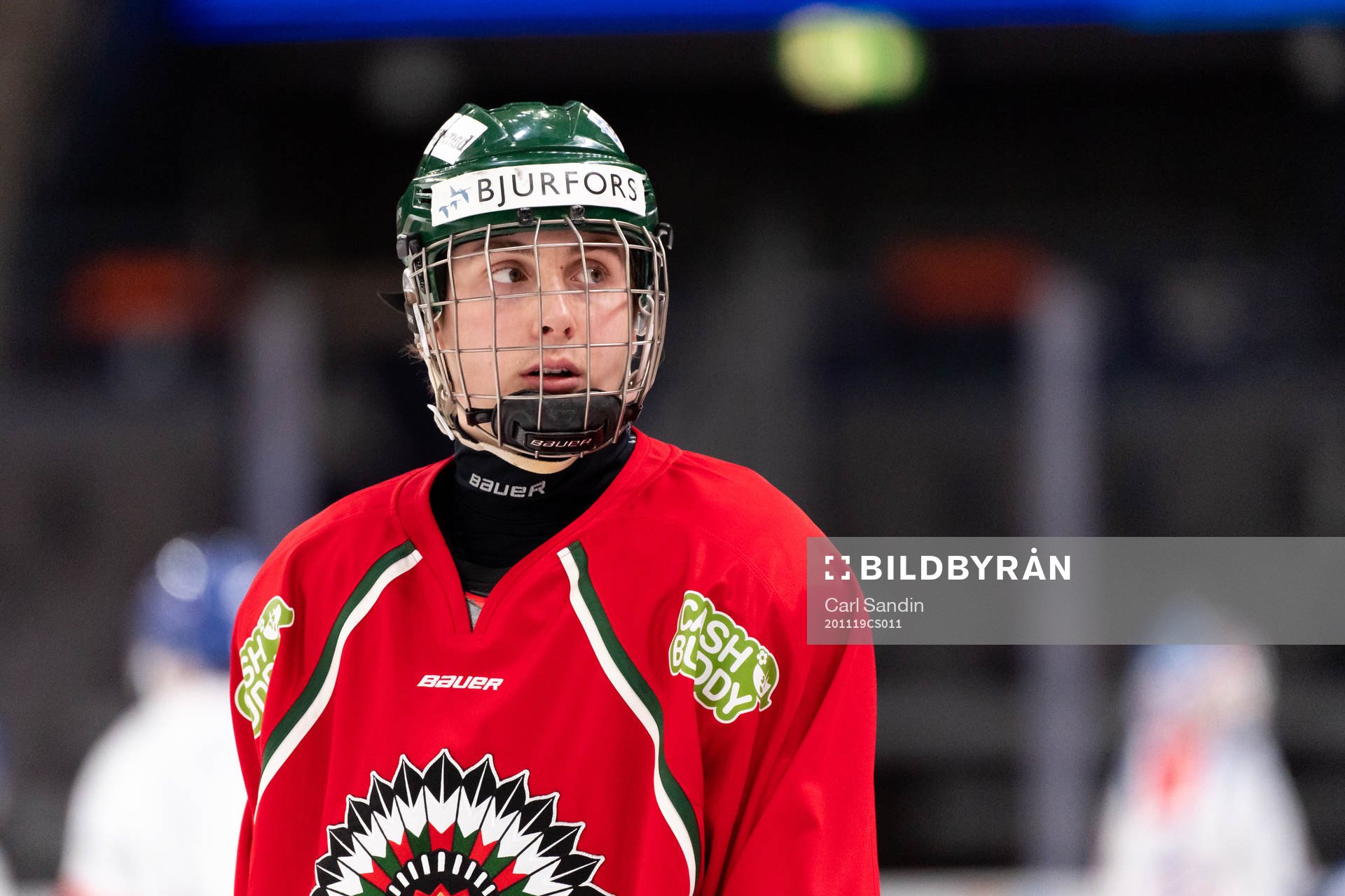 Frölundas Ludwig Persson innan ishockeymatchen i SHL