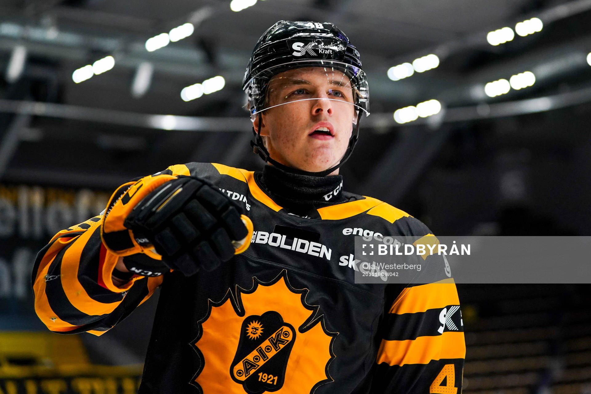 Skellefteås Jonatan Berggren jublar