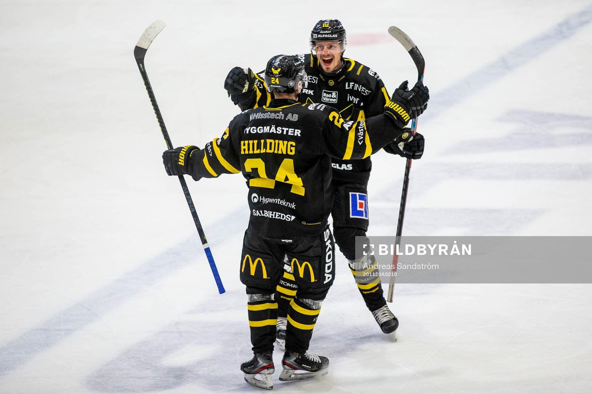 Västerås Joakim Hillding jublar med Johan Ström