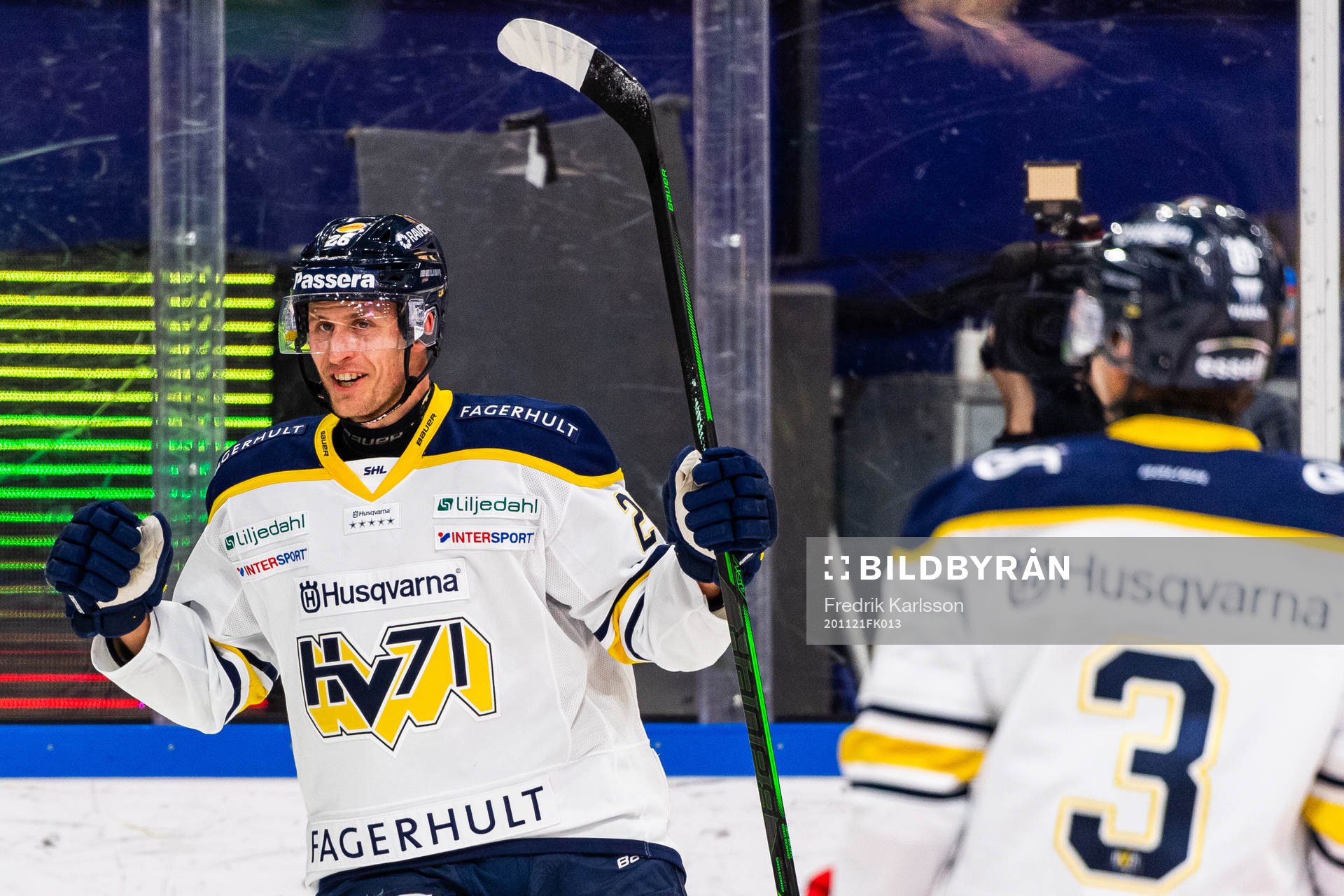 s Alexander Bergström jublar