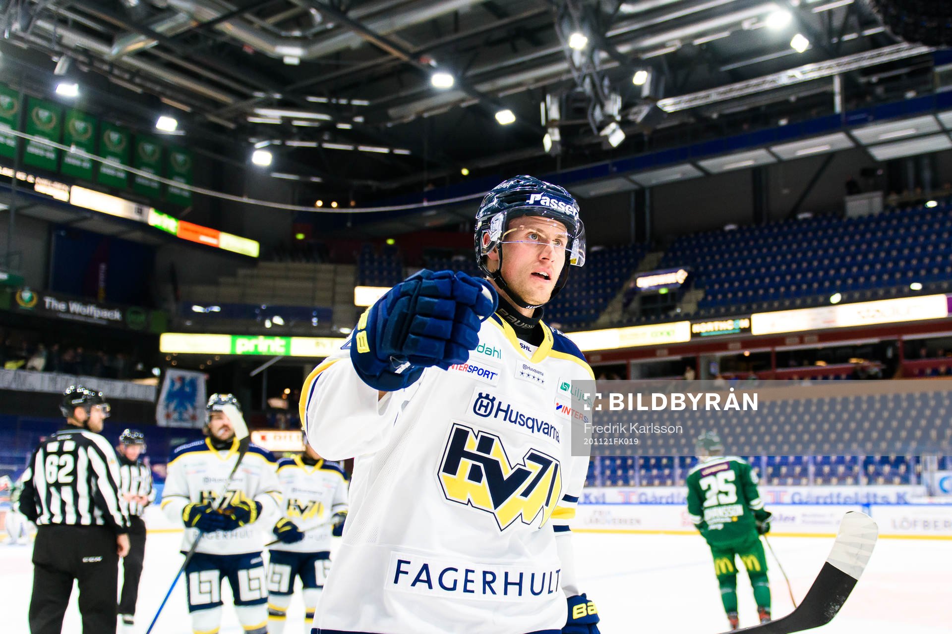 s Alexander Bergström jublar