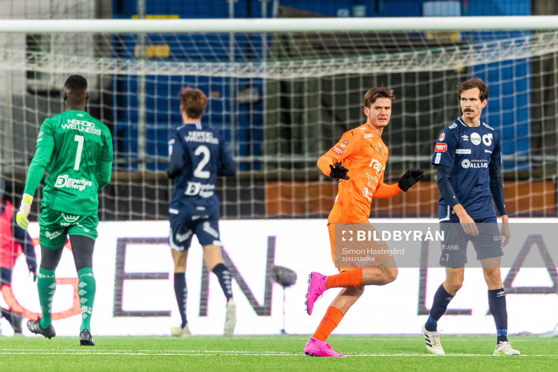 AFC Eskilstunas Wilhelm Loeper jublar