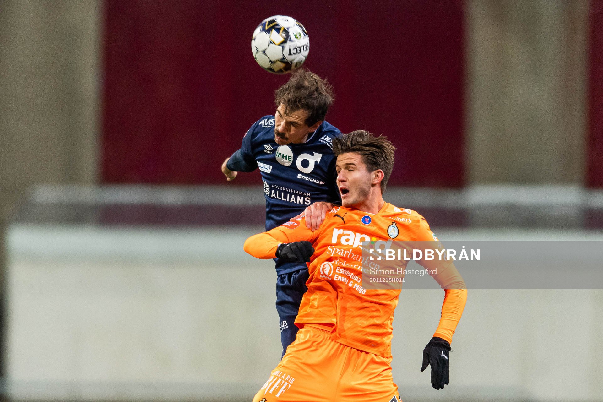 Degerfors Sebastian Olsson och AFC Eskilstunas Wilhelm