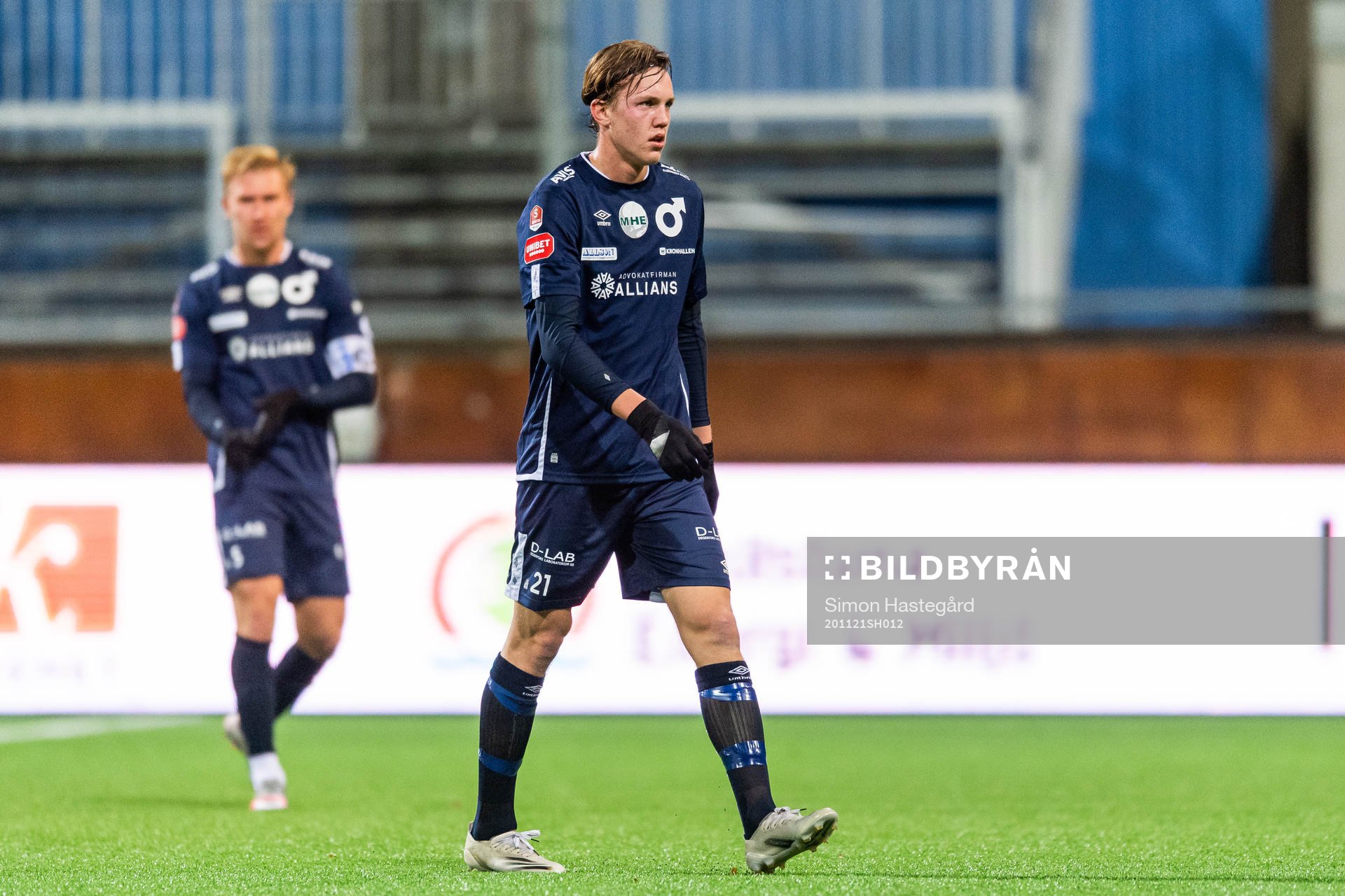 Degerfors Adam Carlén deppar i halvtid av fotbollsmatchen