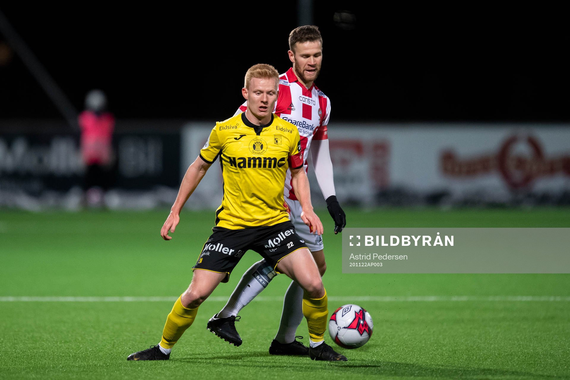 Kristoffer Nessø of Raufoss and Anders Jenssen of Tromsø during the OBOS-ligaen football match between Raufoss and Tromsø on November 22, 2020 in Raufoss.