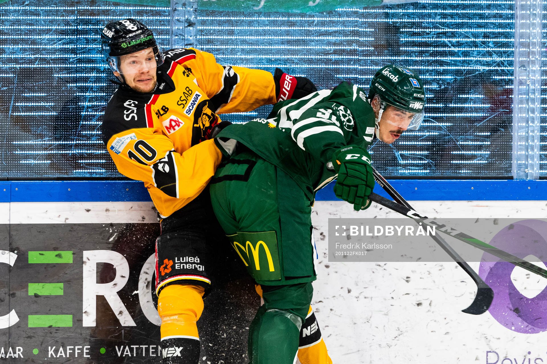 Luleås Einar Emanuelsson och Färjestads Sebastian Erixon