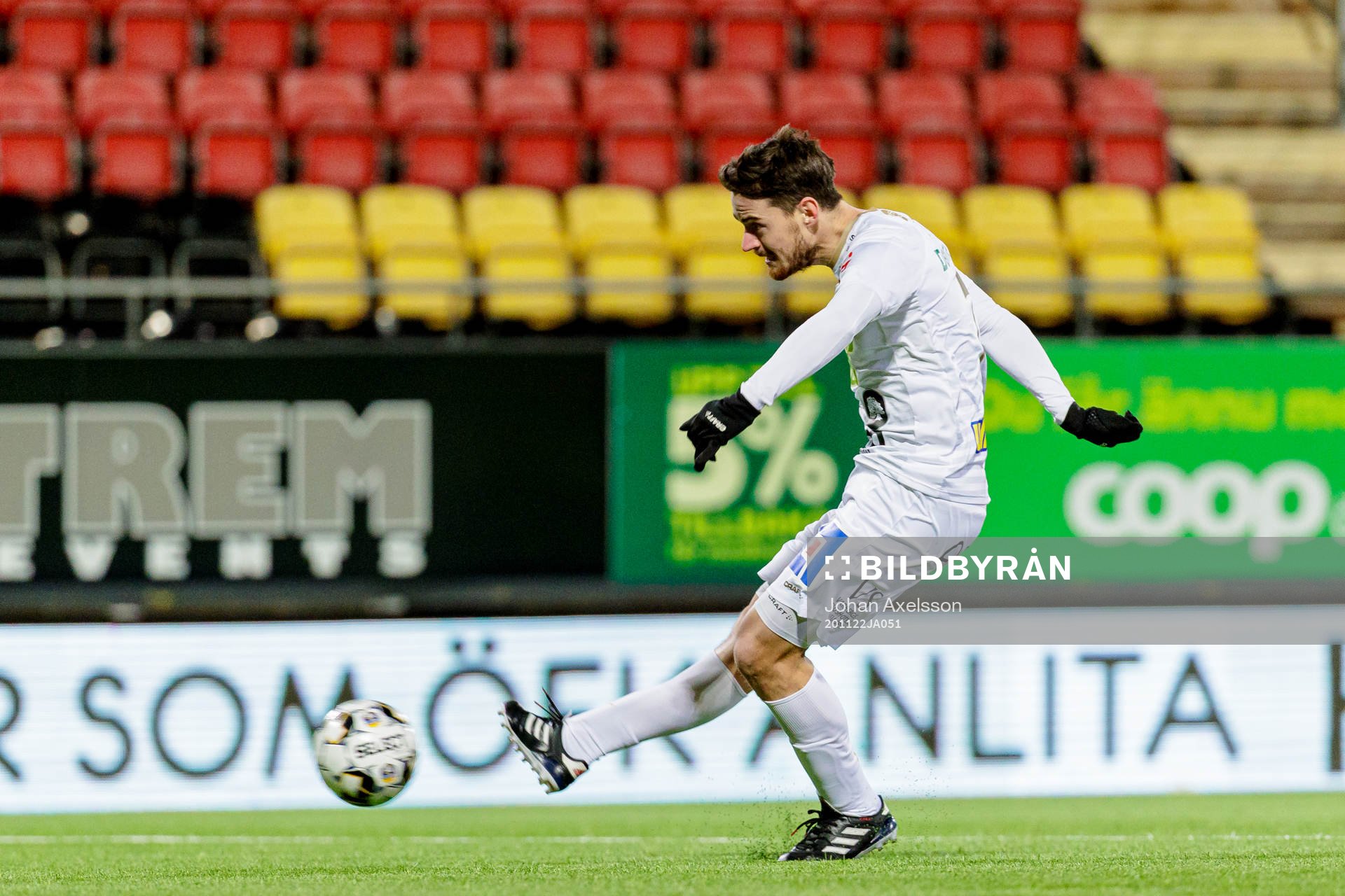 Varbergs Albert Ejupi gör 0-4