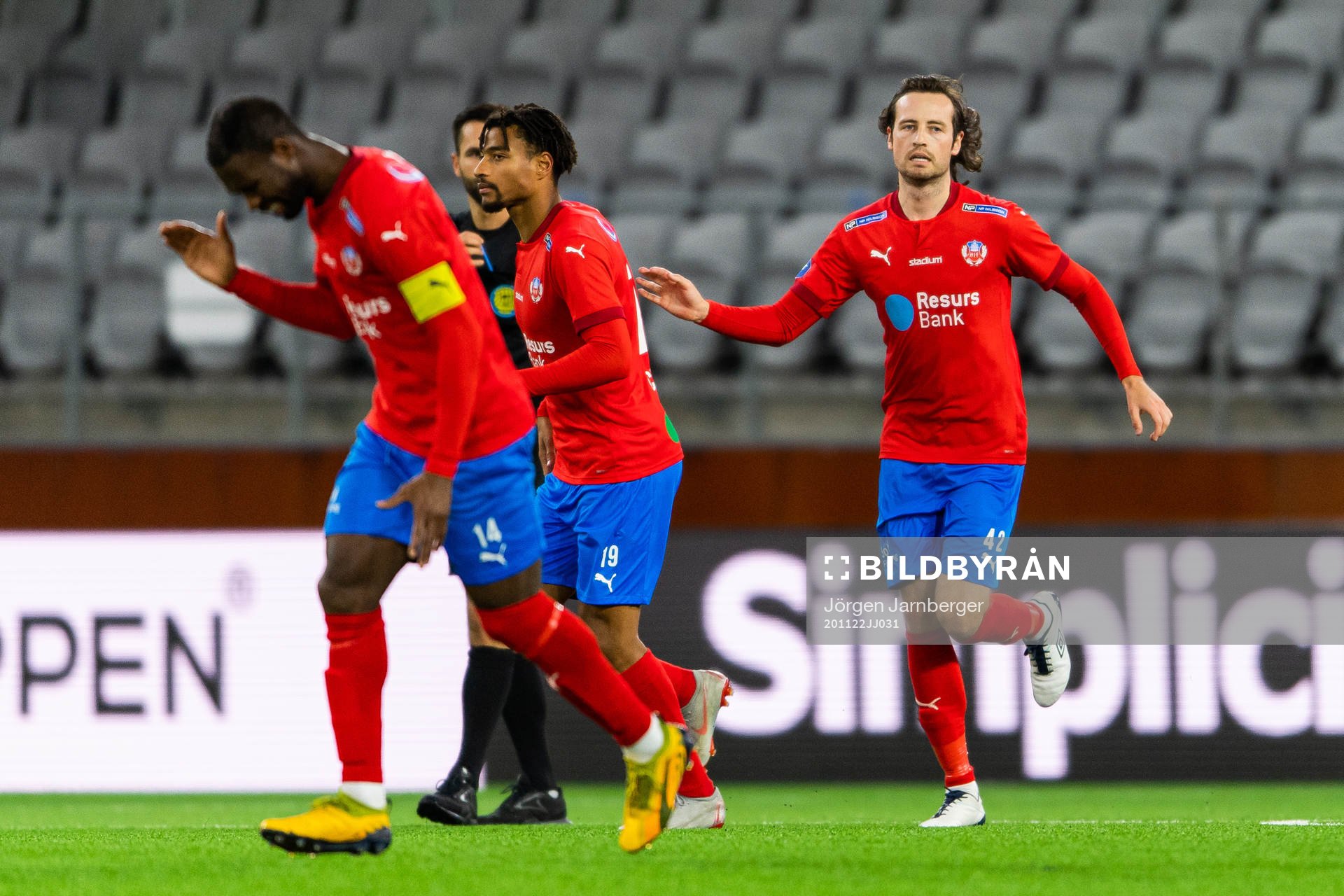Helsingborgs Mikkel Diskerud jublar reducerar till 2-1 under fotbollsmatchen i Allsvenskan mellan Elfsborg och Helsingborg den 22 november 2020 i Borås.