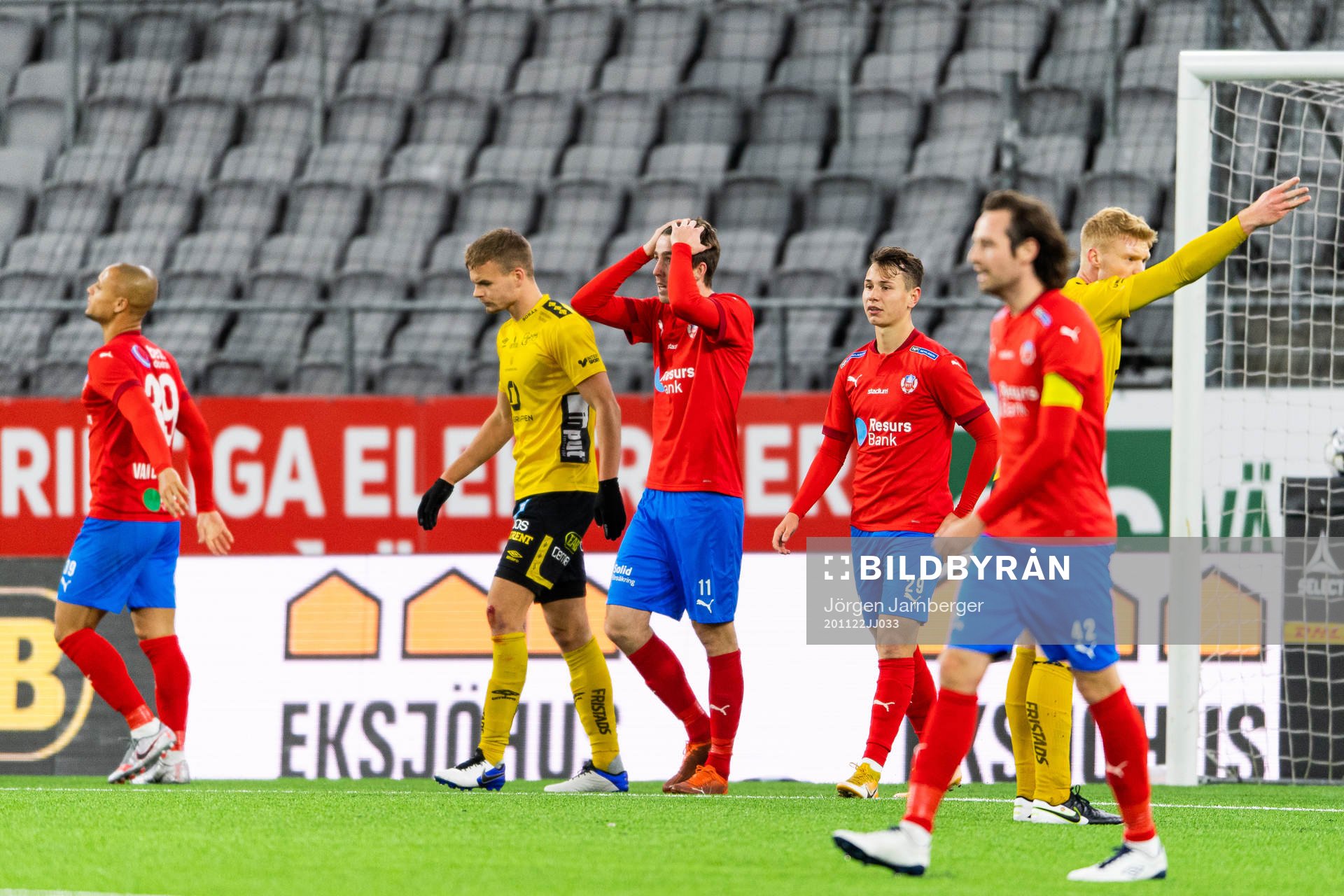 Helsingborgs Adam Eriksson deppar