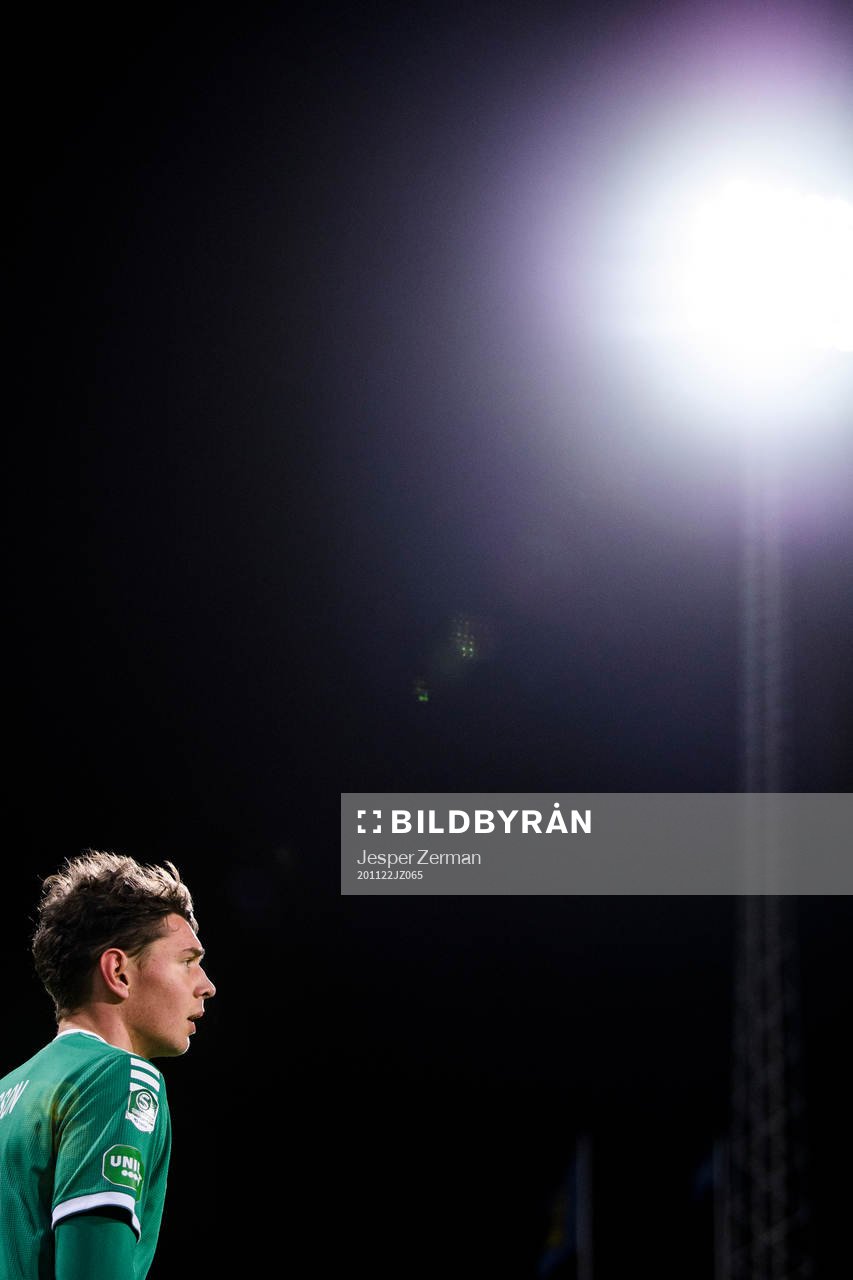 Brages Pontus Jonsson under fotbollsmatchen i Superettan  mellan Akropolis och Brage den 22 november 2020 i Stockholm.