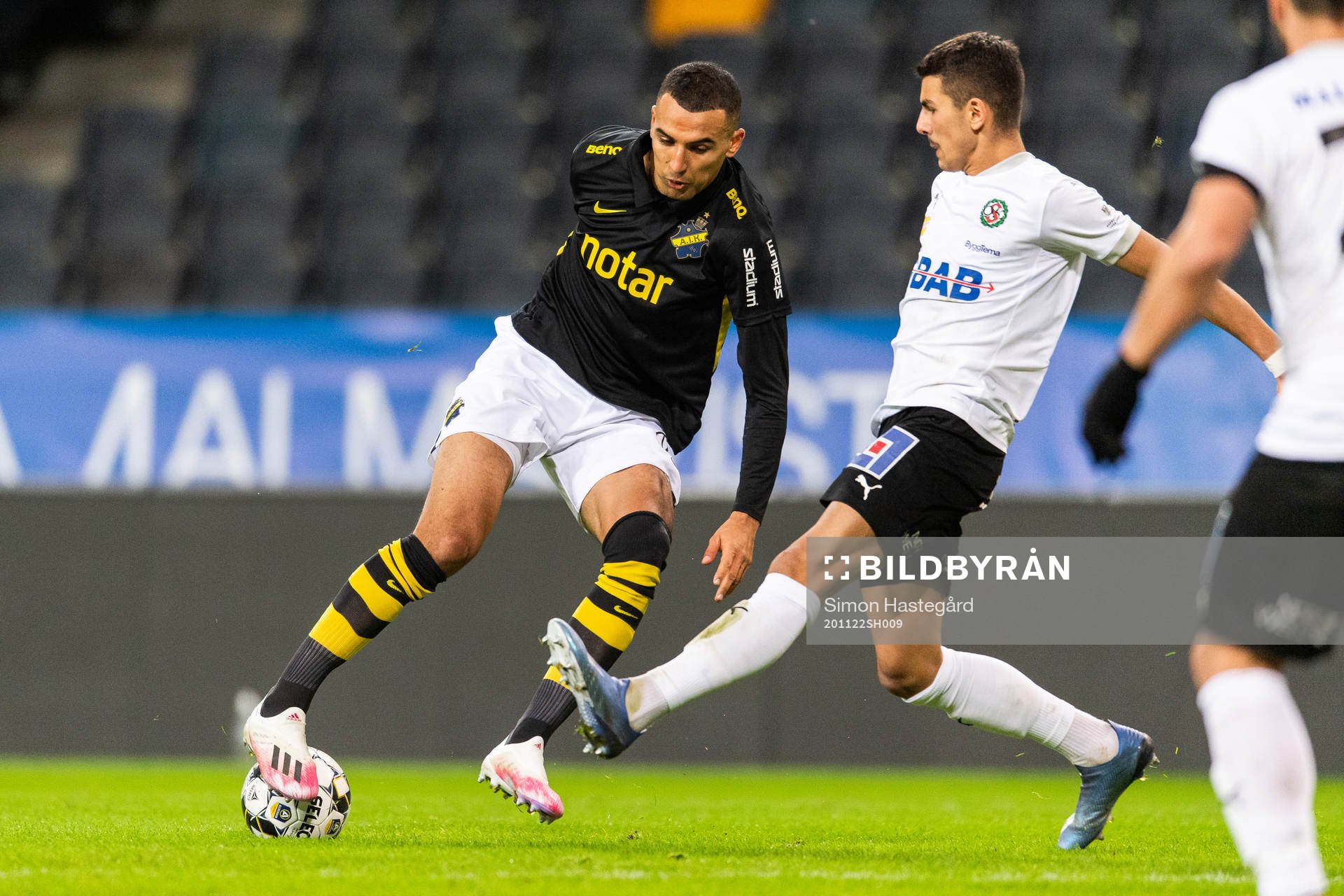 s Nabil Bahoui och Örebros Deniz Hümmet