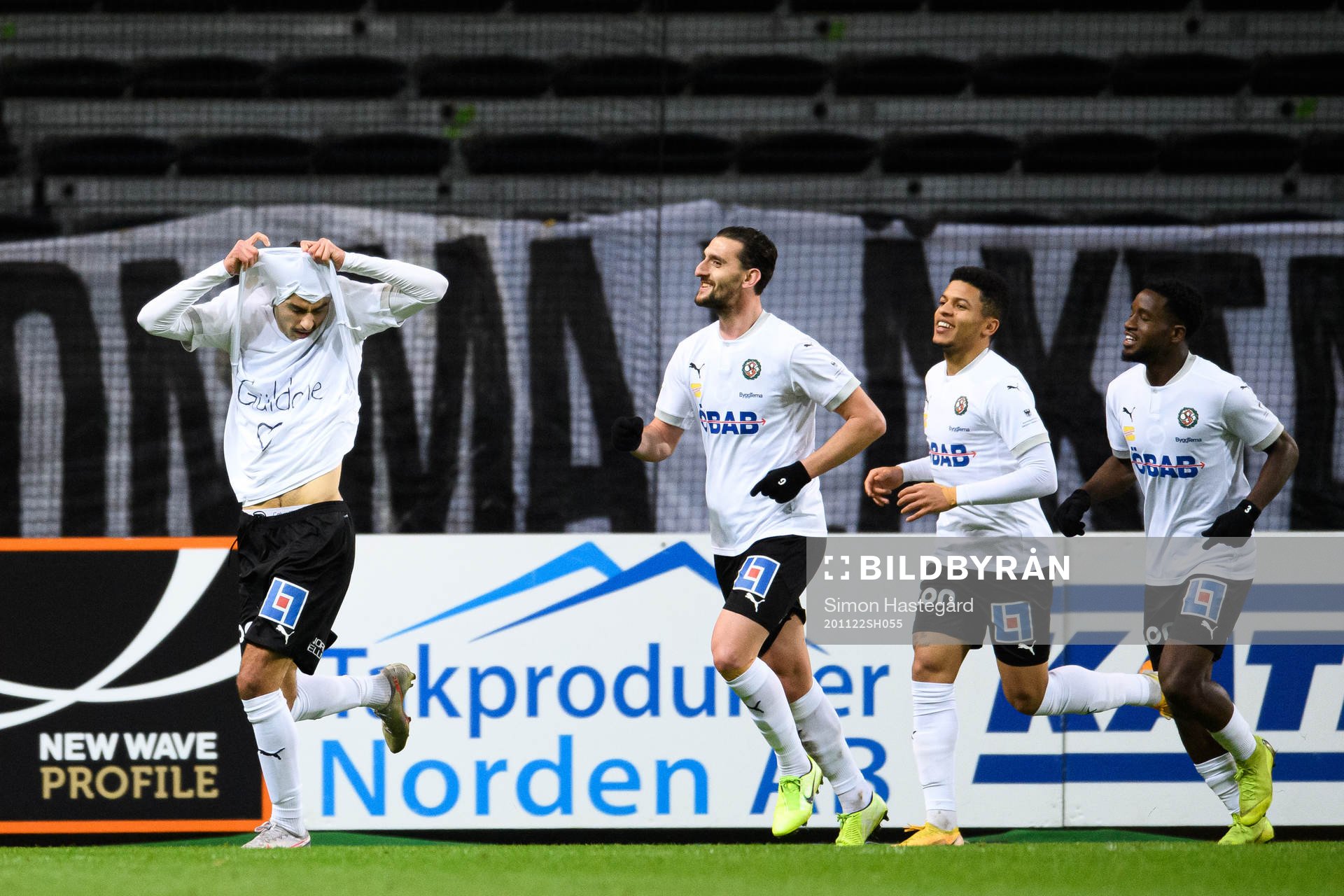 Örebros Deniz Hümmet, Agon Mehmeti , Jack Lahne och Kevin