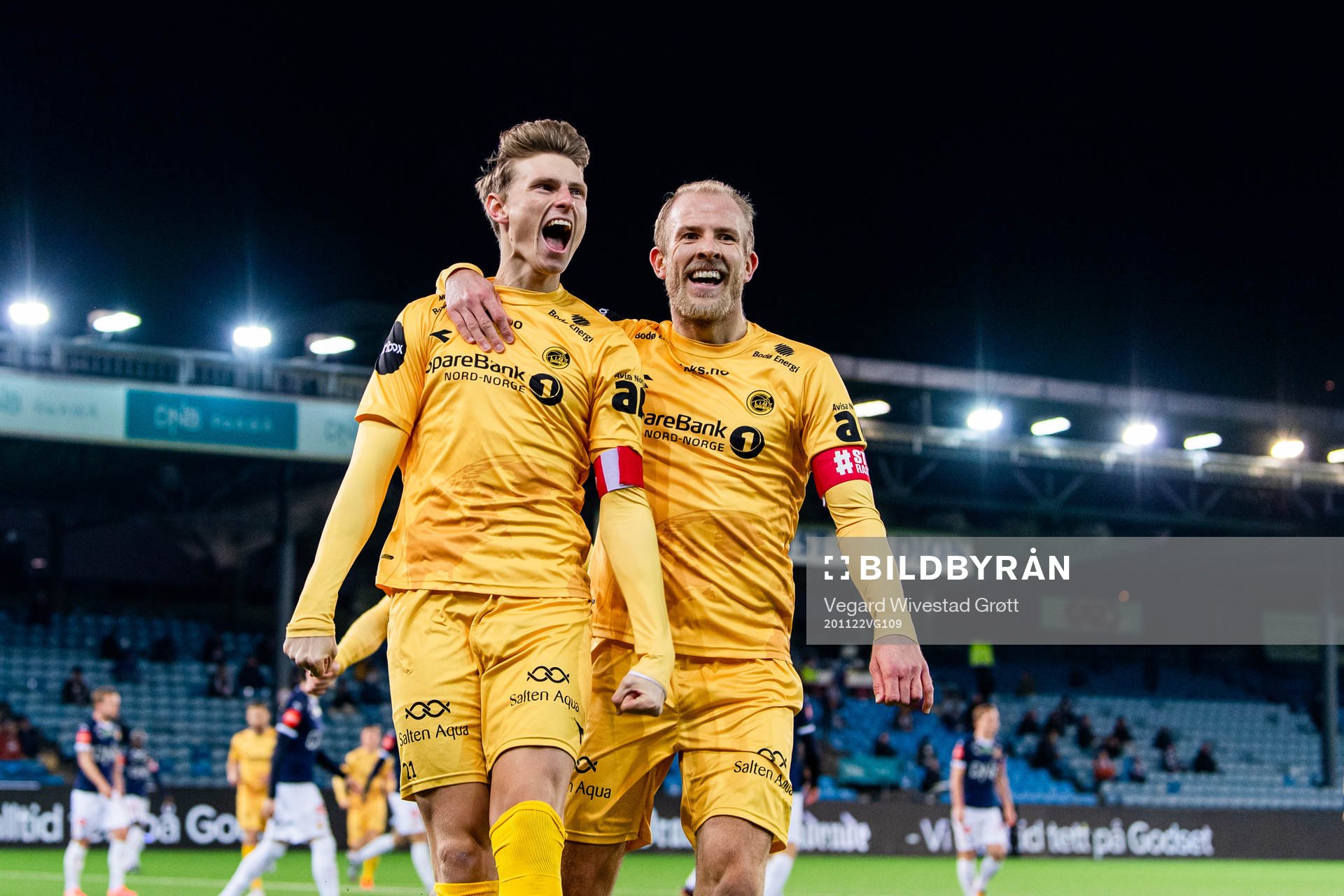 Kasper Junker of Bodø/Glimt celebrates with teammate