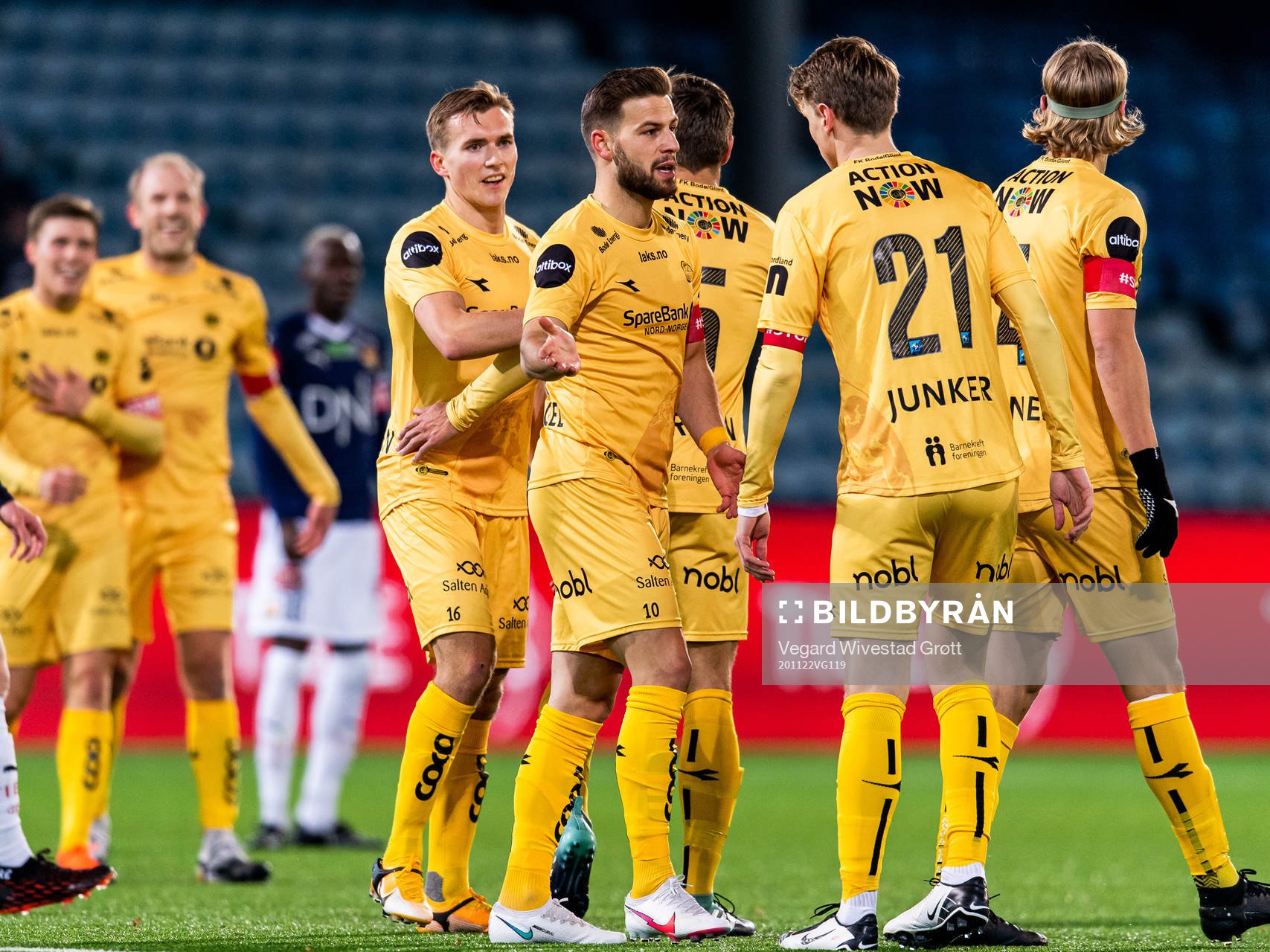 Philip Zinckernagel of Bodø/Glimt celebrates with team