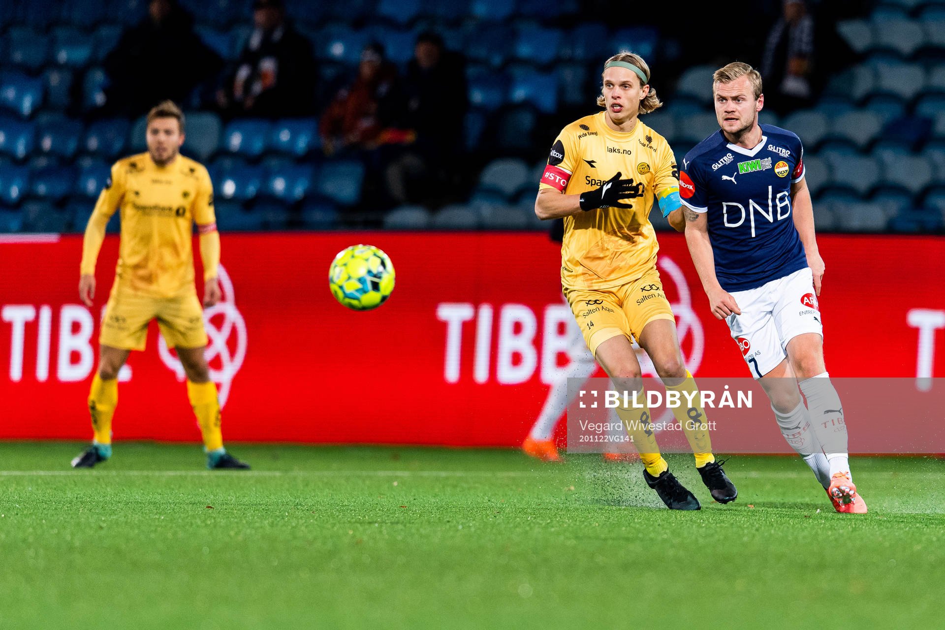 Ulrik Saltnes of Bodø/Glimt and Herman Stengel of