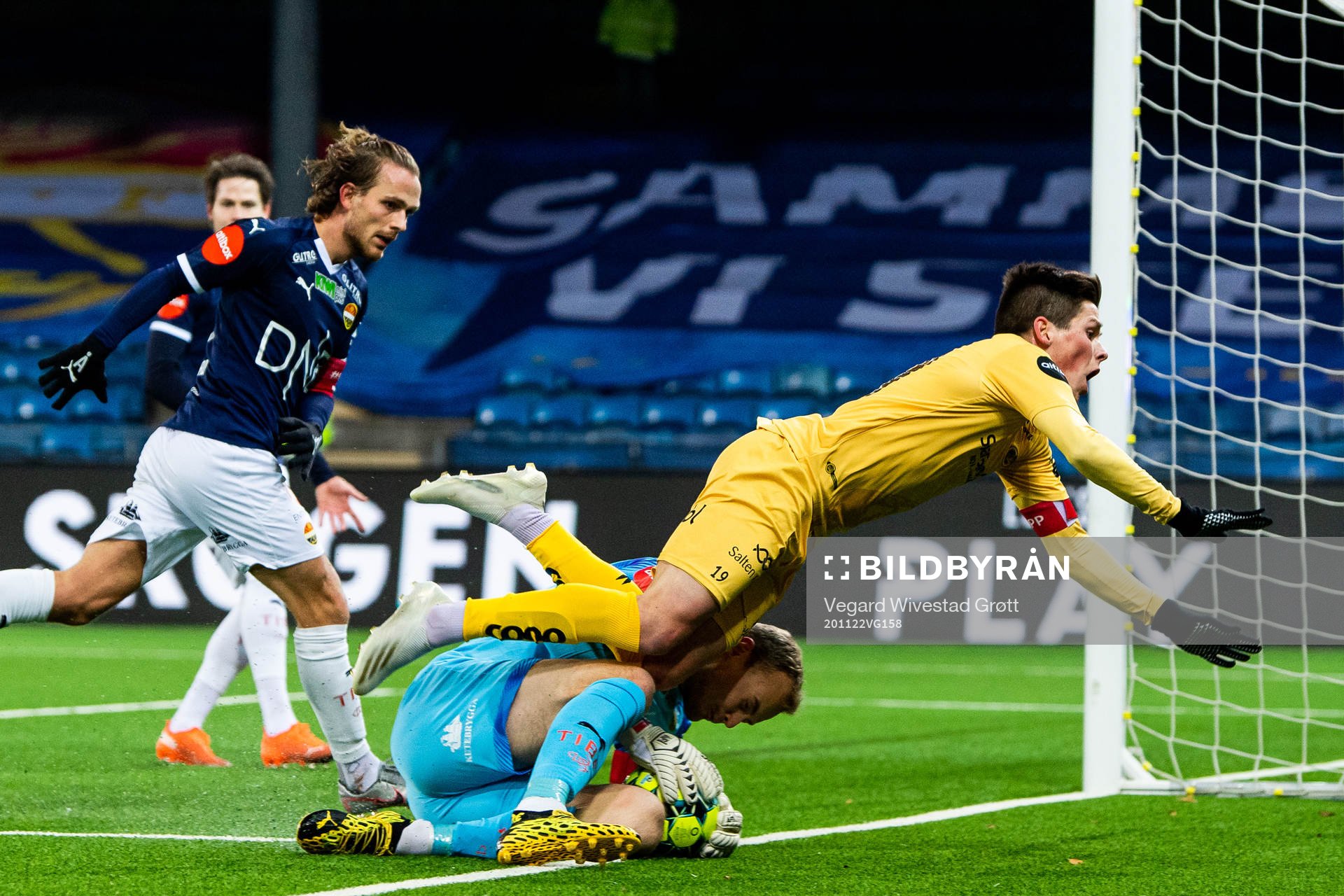Goalkeeper Viljar Myhra of Strømsgodset and Sondre Fet of