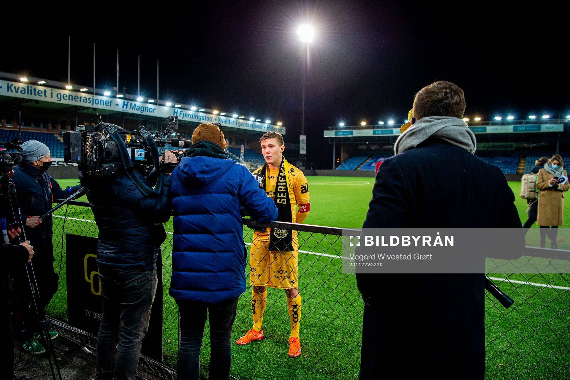 Alfons Sampsted of Bodø/Glimt talks to the media