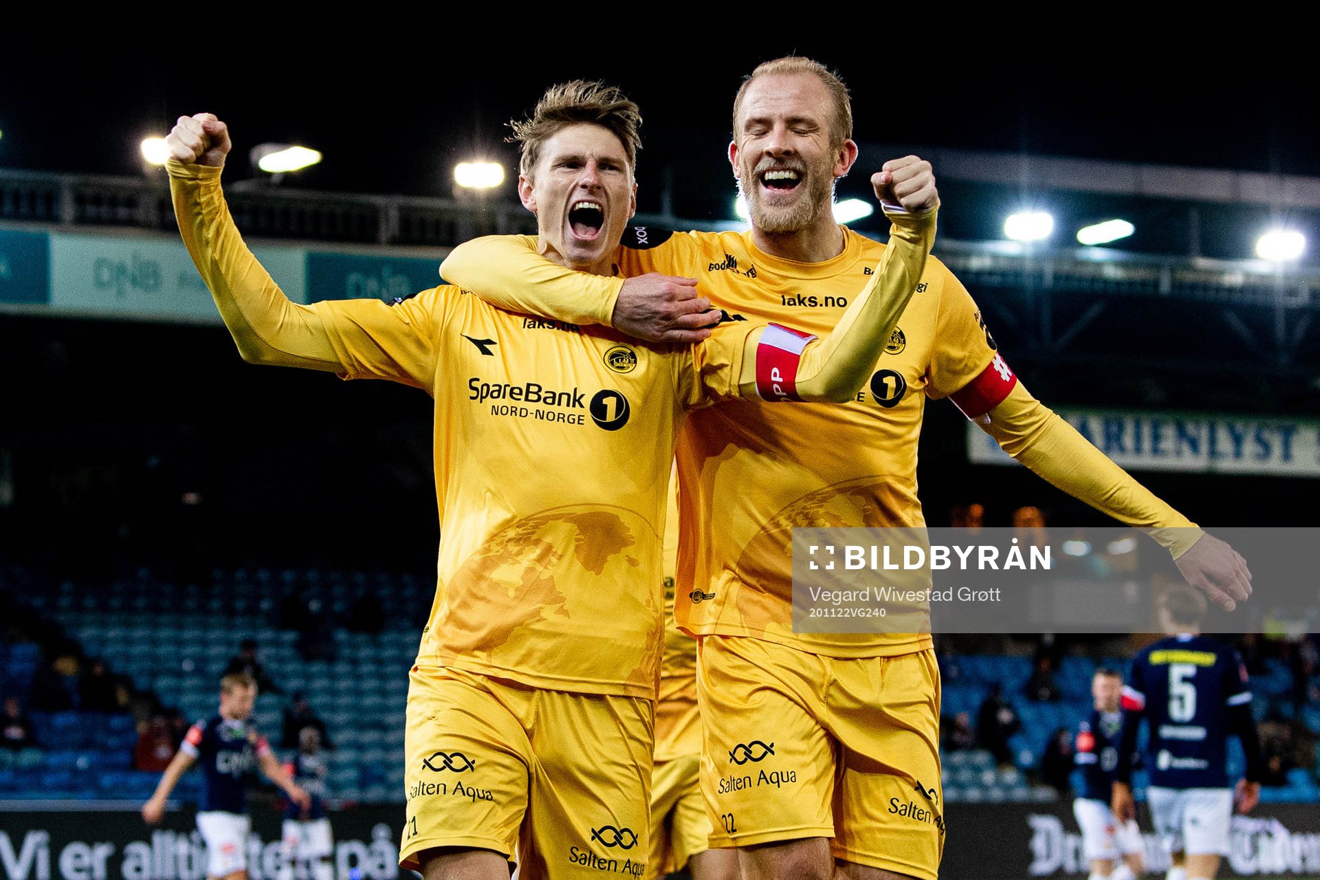 Kasper Junker of Bodø/Glimt celebrates with teammate