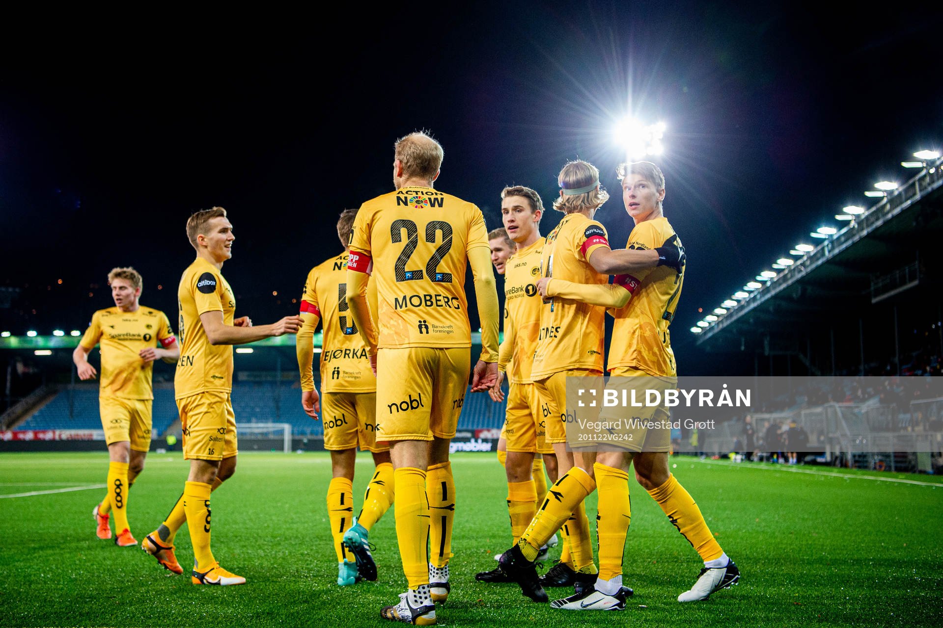 Kasper Junker of Bodø/Glimt celebrates with teammates