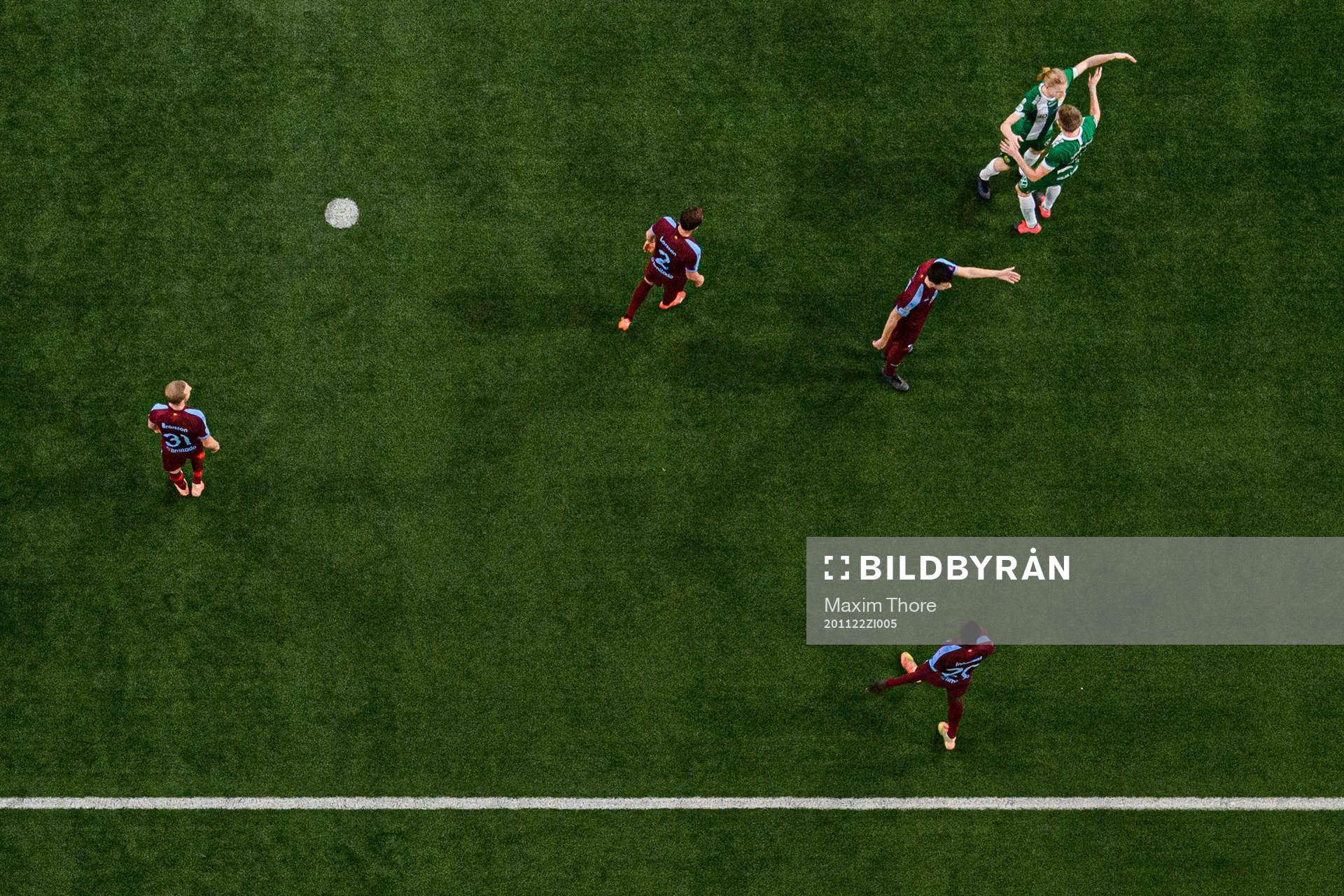 Hammarbys Aron Johannsson jublar med Gustav Ludwigson
