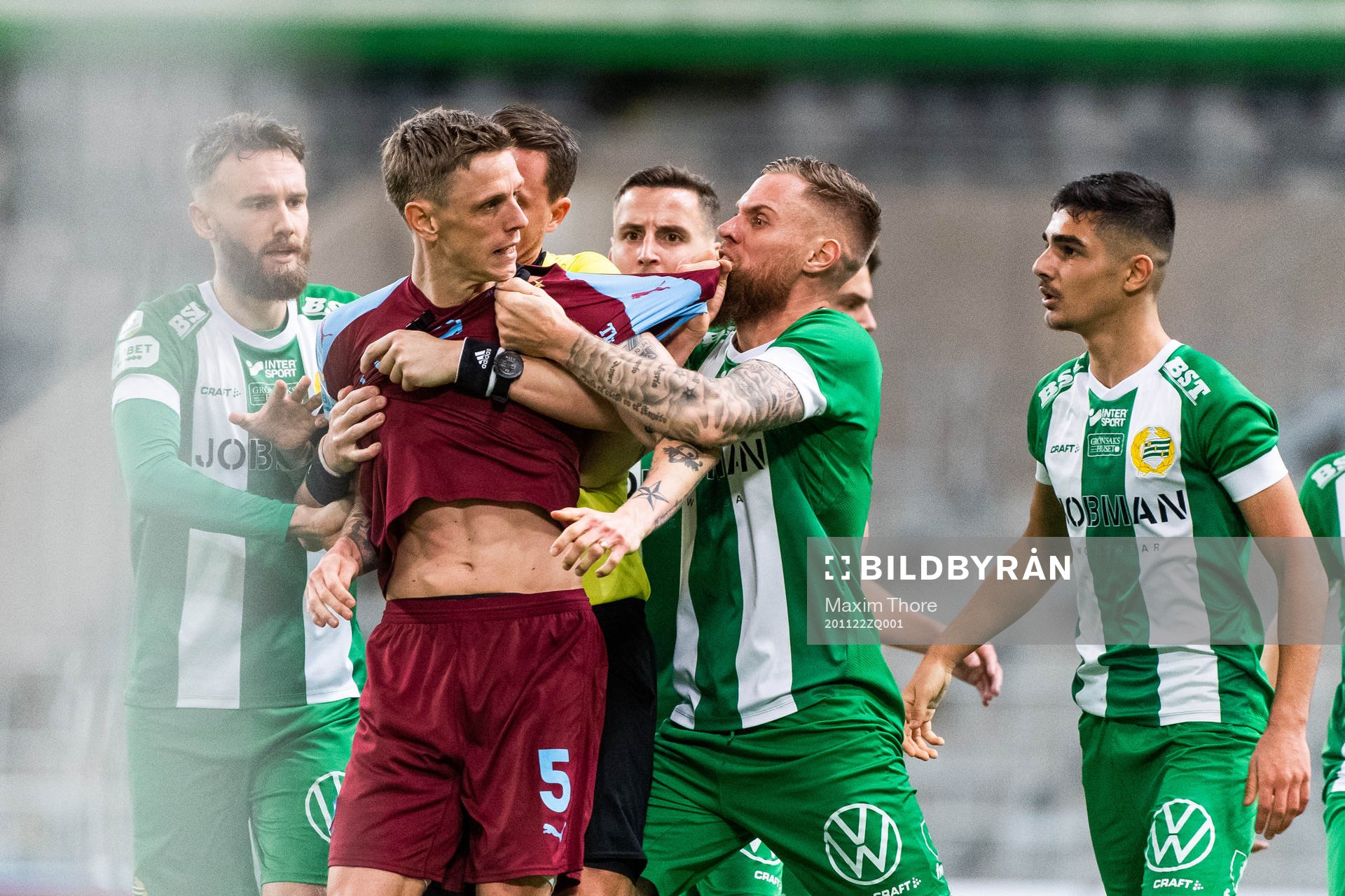 Irriterat mellan Malmö FFs Sören Rieks och Hammarbys