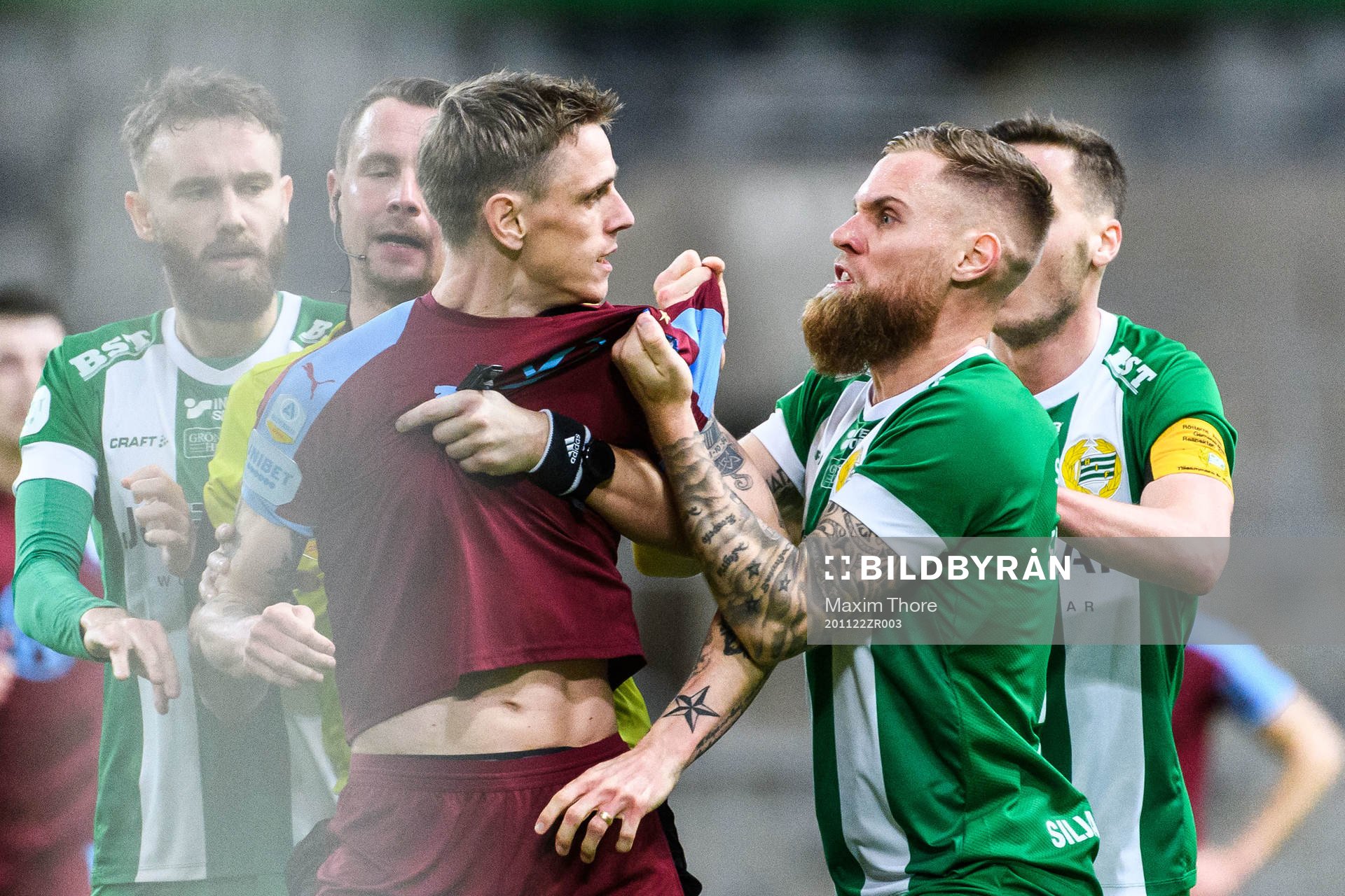 Malmö FFs Sören Rieks och Hammarbys David Fällman i bråk