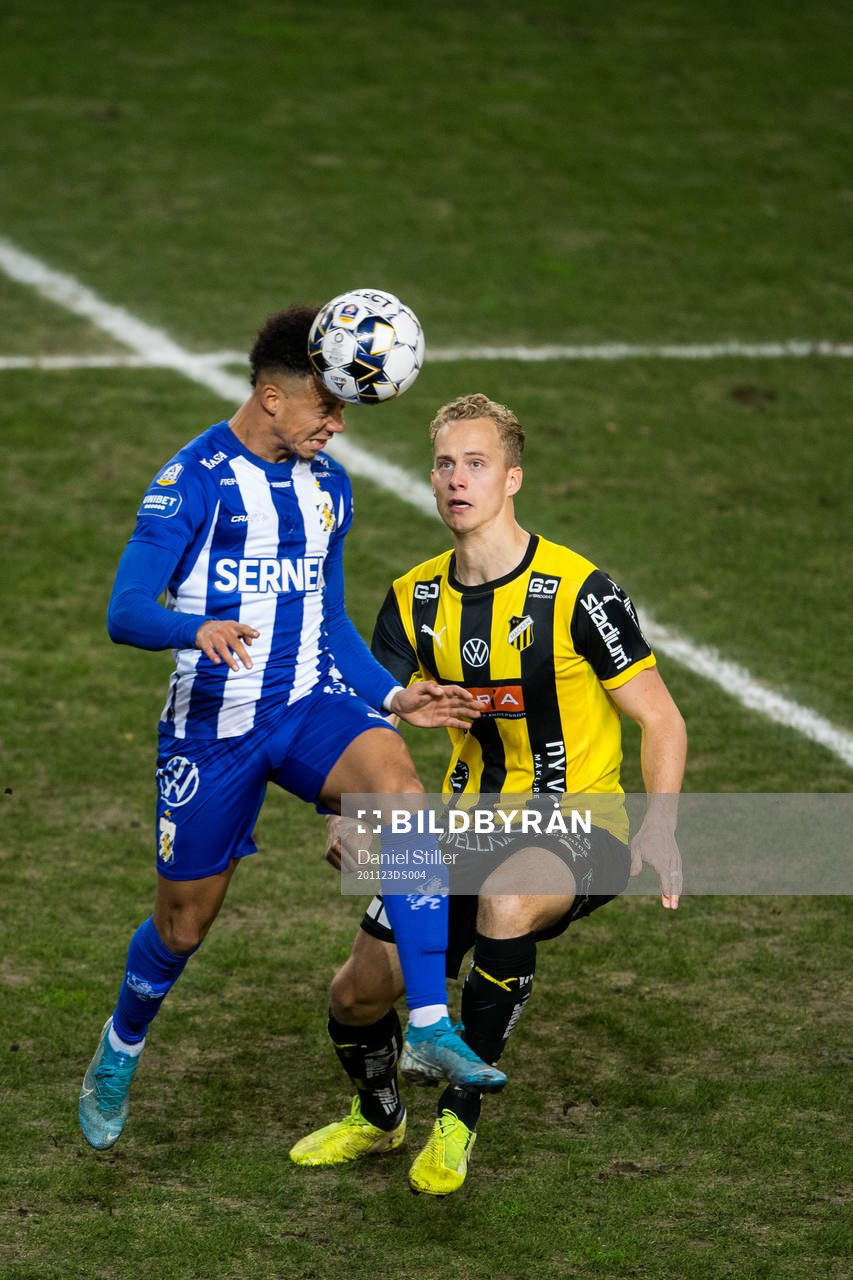 IFK Göteborg Tobias Sana och Häckens Alexander Söderlund