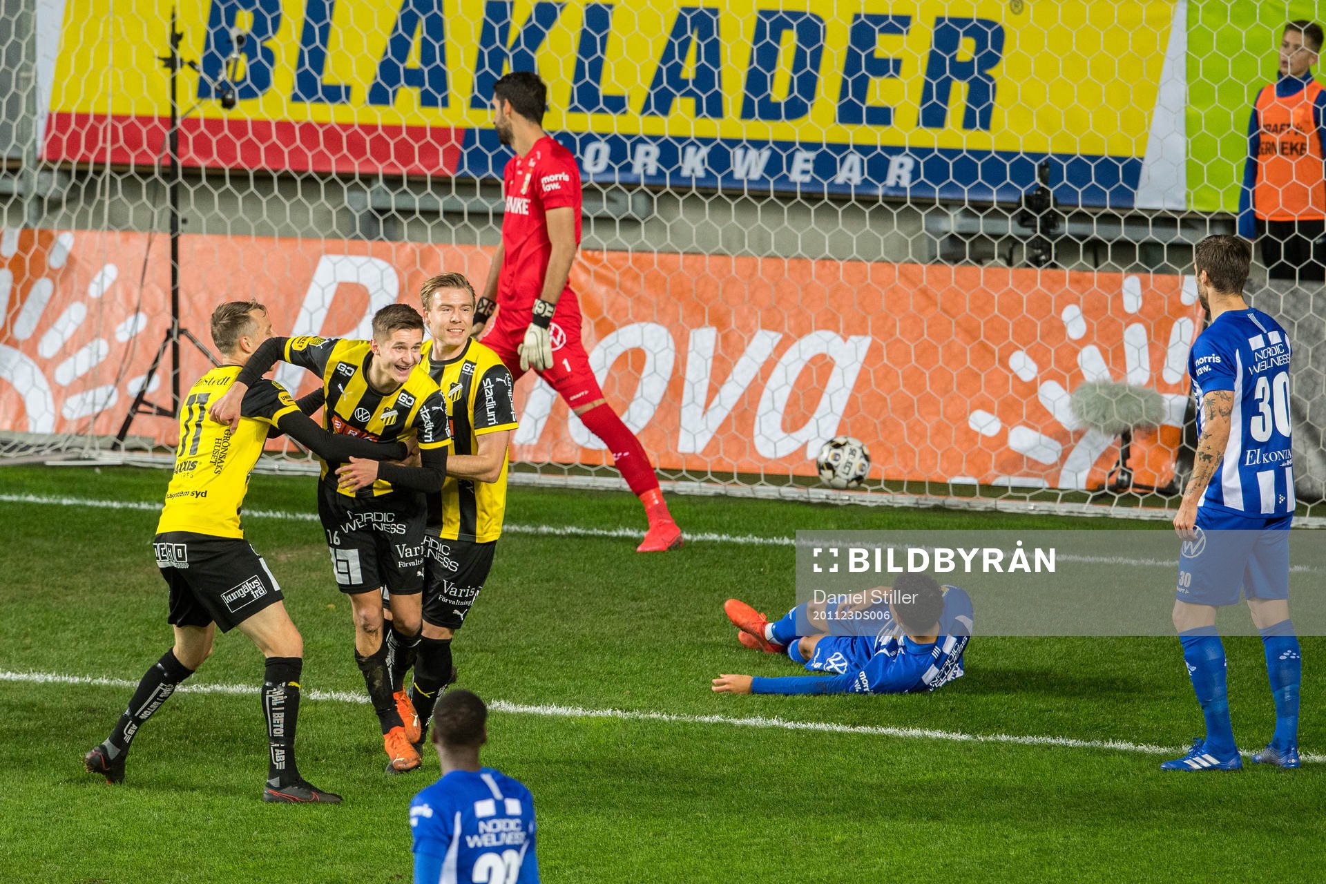 Häckens Leo Bengtsson jublar