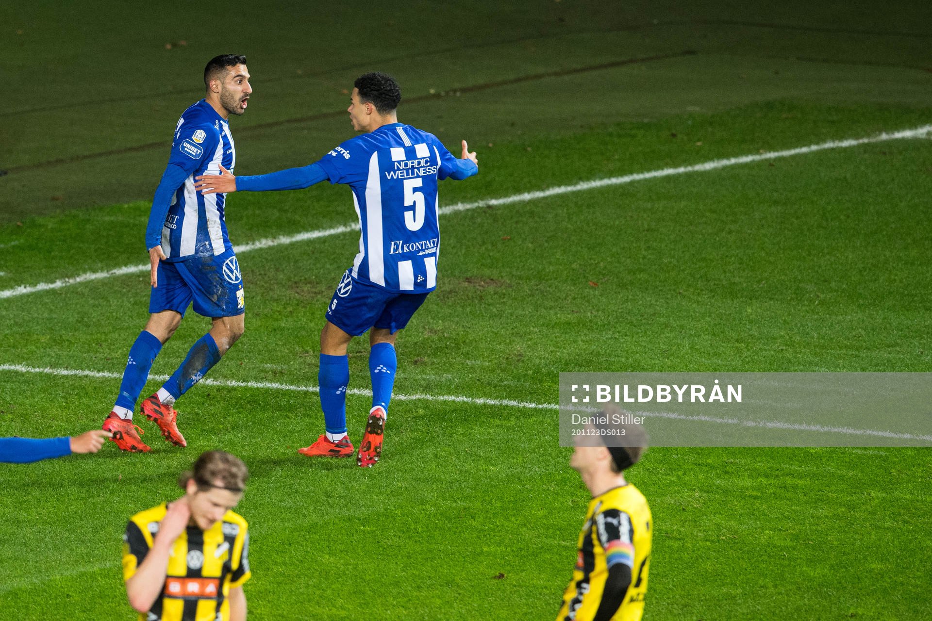 IFK Göteborg Sargon Abraham jublar med Alexander Jallow