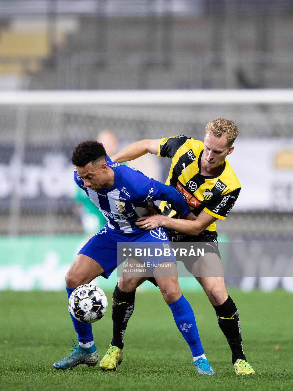 IFK Göteborg Tobias Sana och Häckens Gustav Berggren