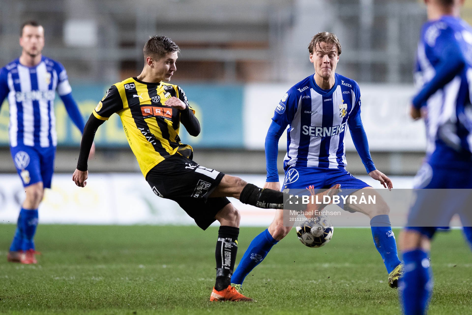Häckens Leo Bengtsson och IFK Göteborg August Erlingmark