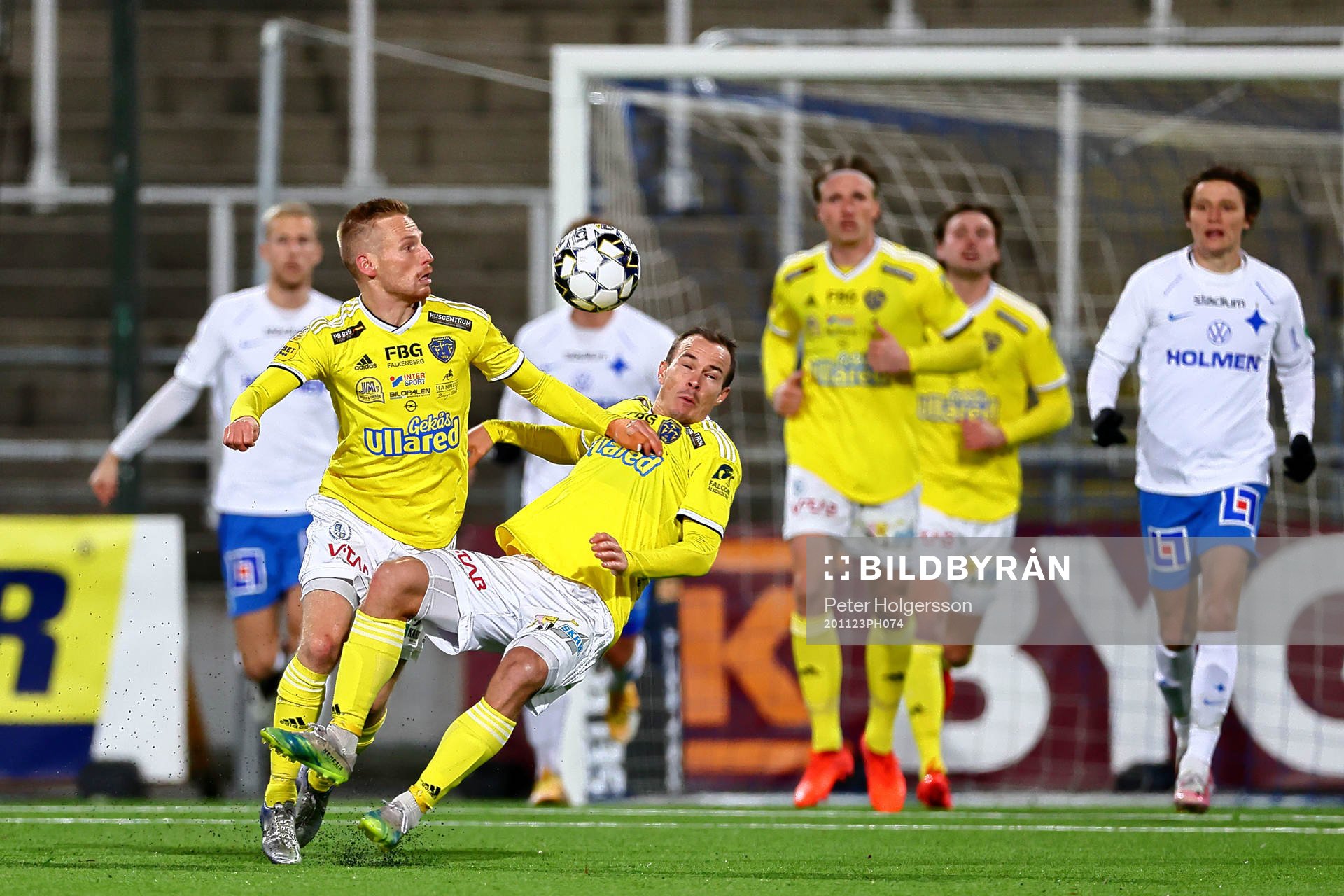 Falkenbergsspelare kolliderar