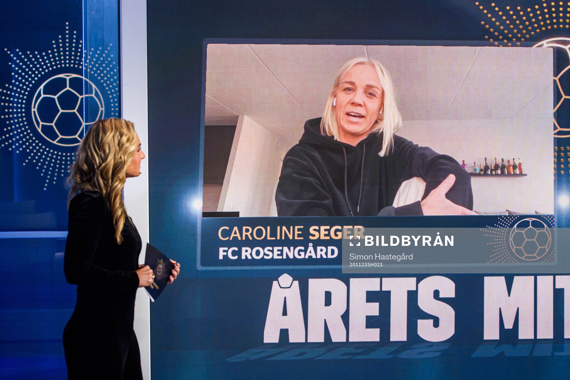 Caroline Seger, Årets Mittfältare
