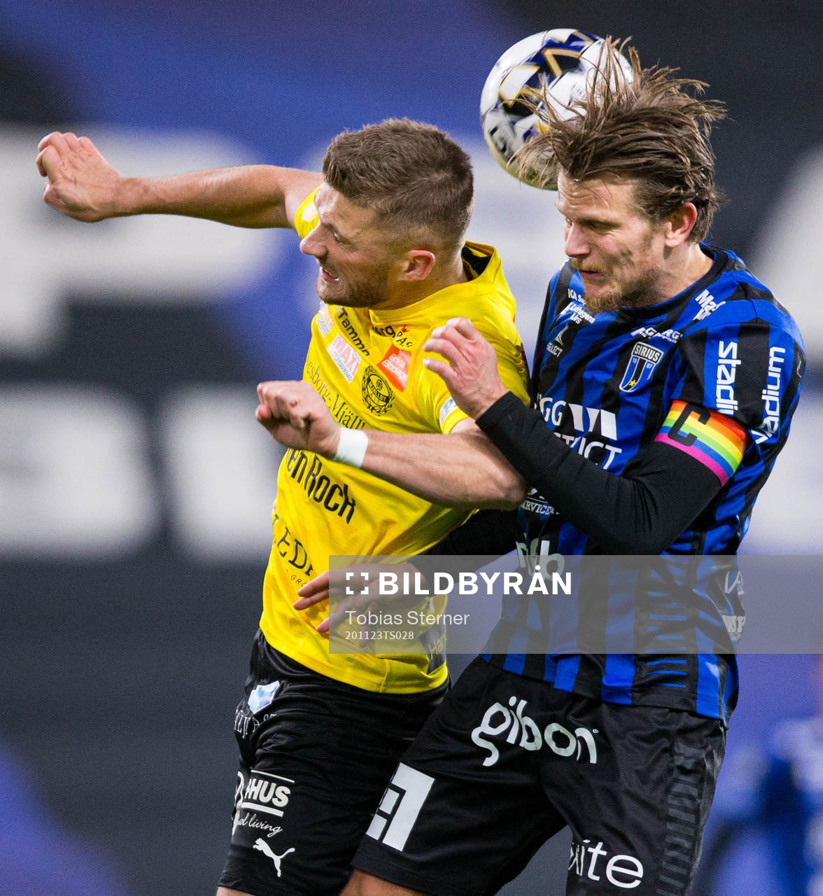Mjällbys Erik Pärsson och Sirius Tim Björkström