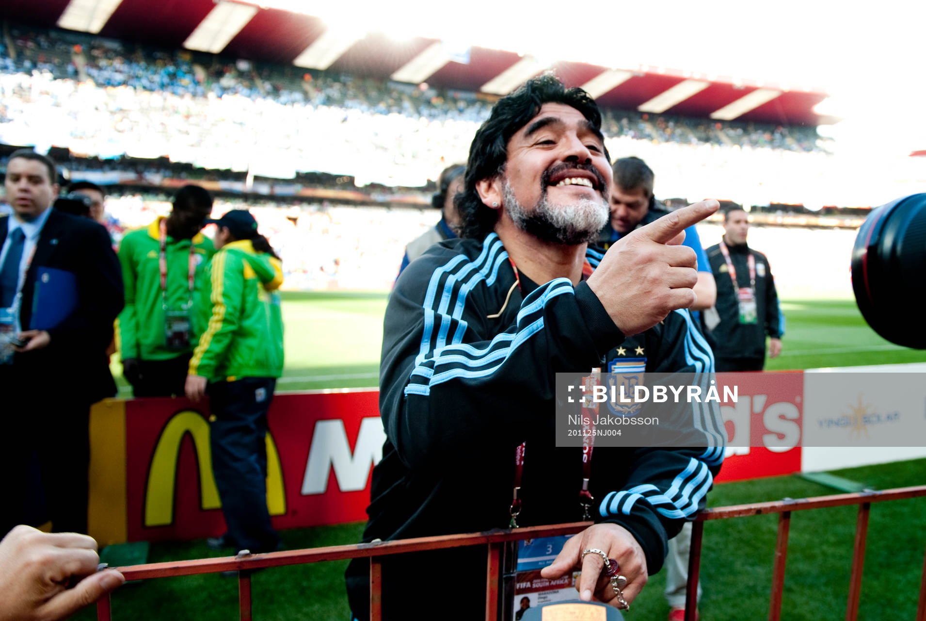 Diego Maradona, förbundskapten Argentina innan matchen