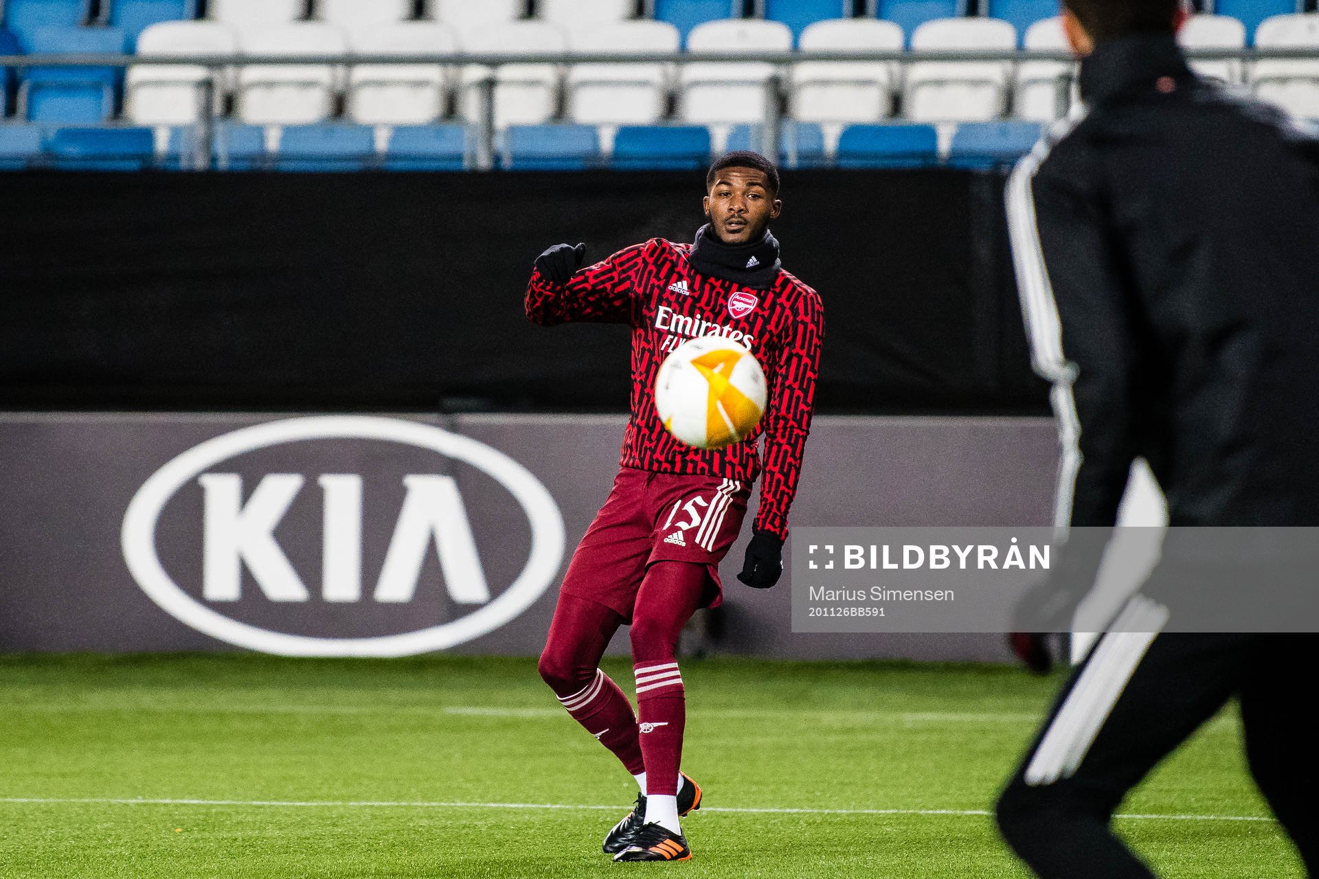 Ainsley Maitland-Niles of Arsenal warms up