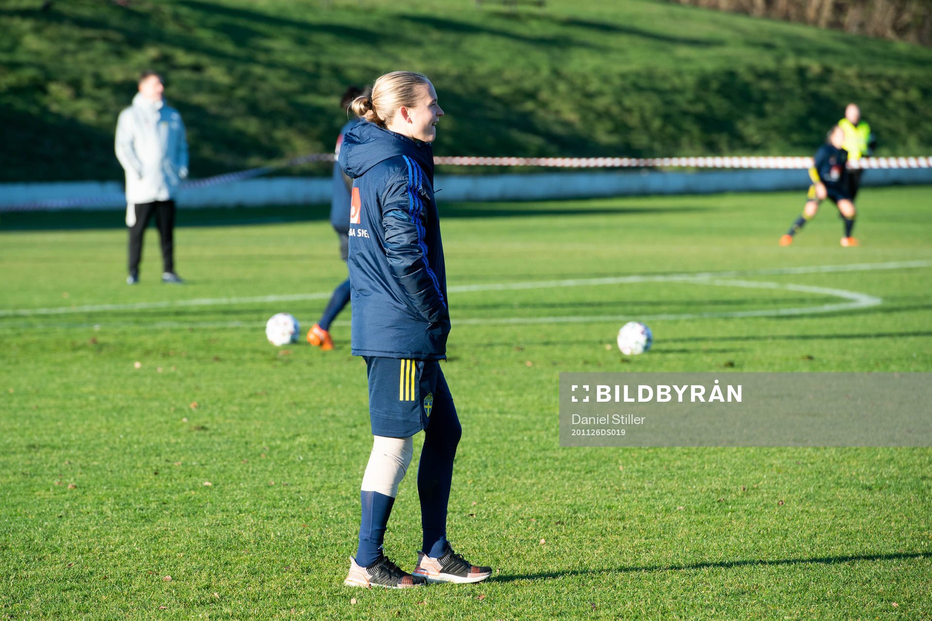 Filippa Curmark med bandage om benet